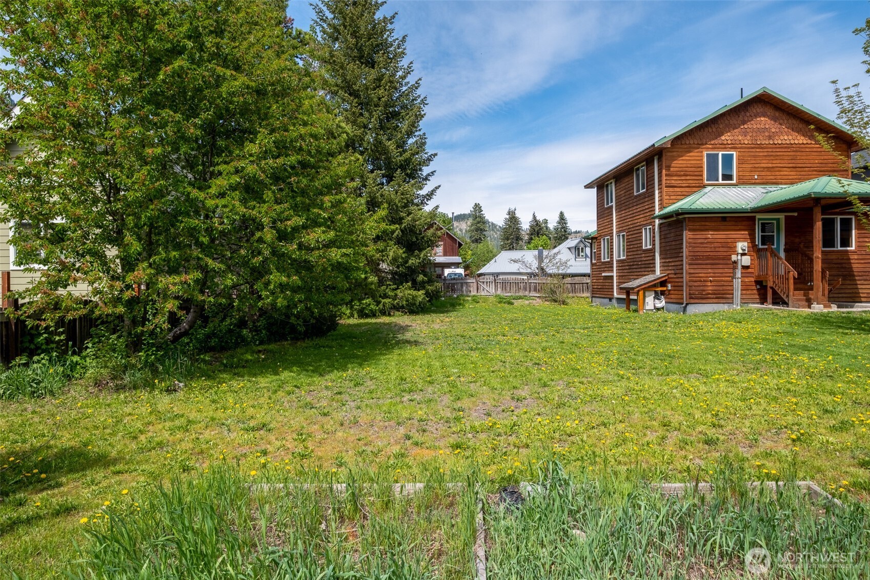 1 Park Property Photo 5