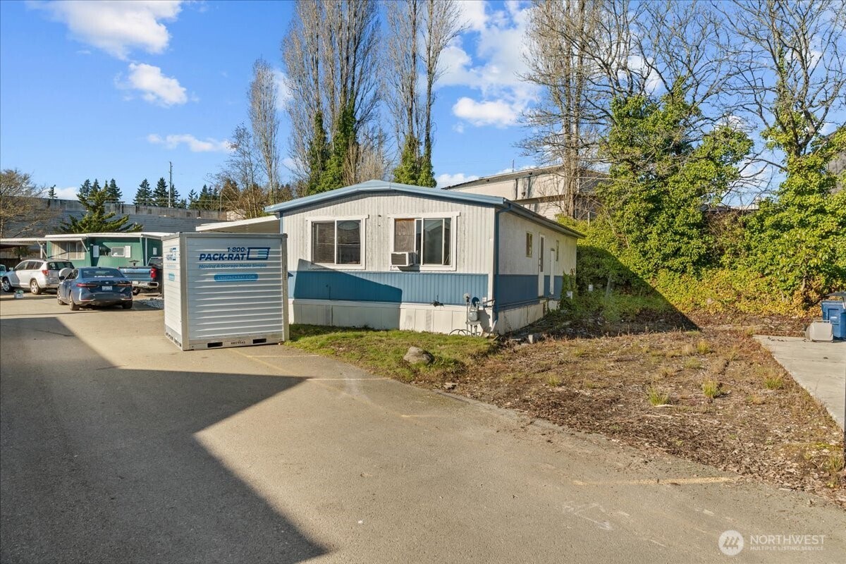 14322 Admiralty Way 9 Property Photo 3