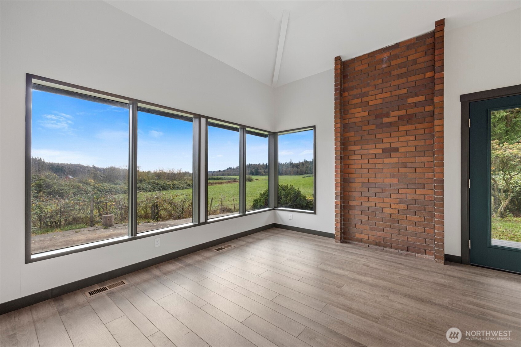 18928 Bow Hill Road Property Photo 12