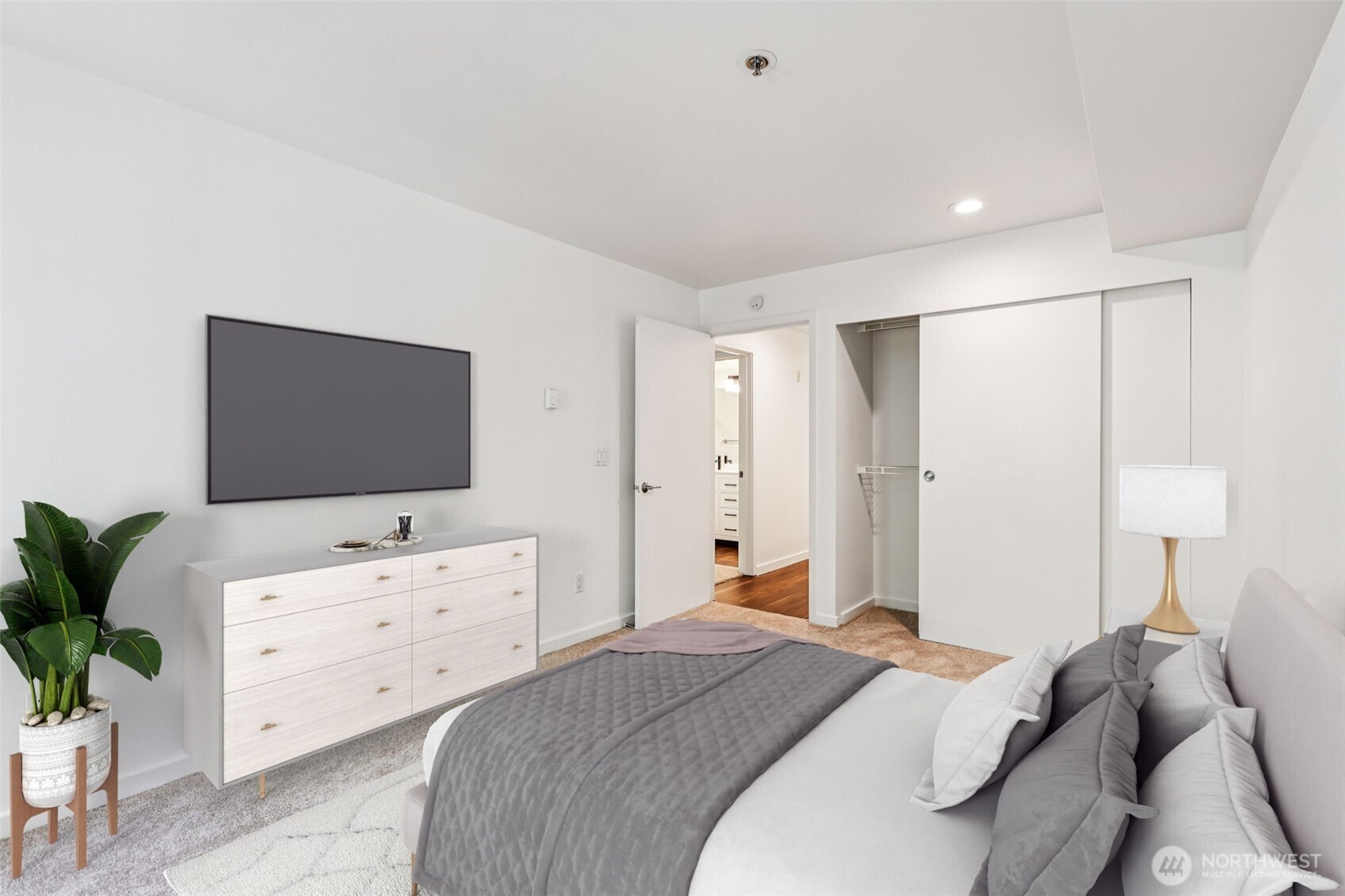 1425 Dexter Avenue 611 Property Photo 12