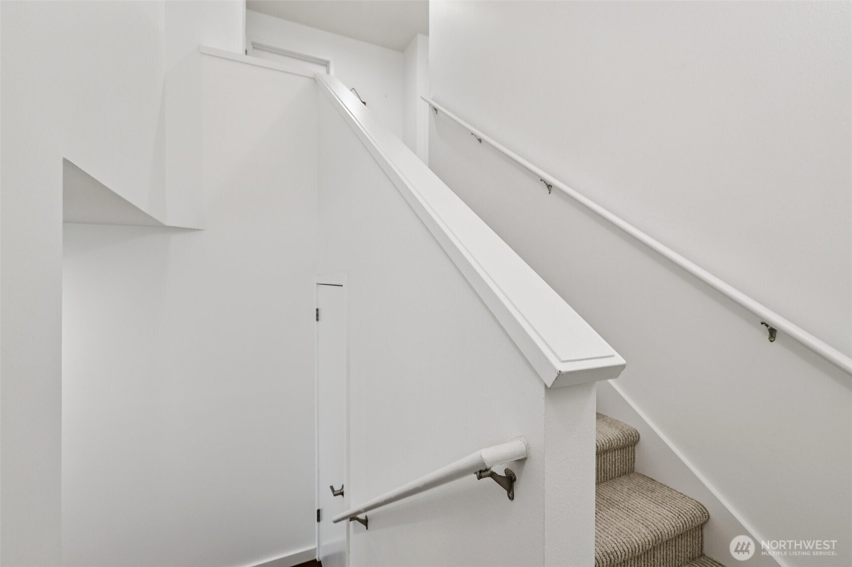 1425 Dexter Avenue 611 Property Photo 22