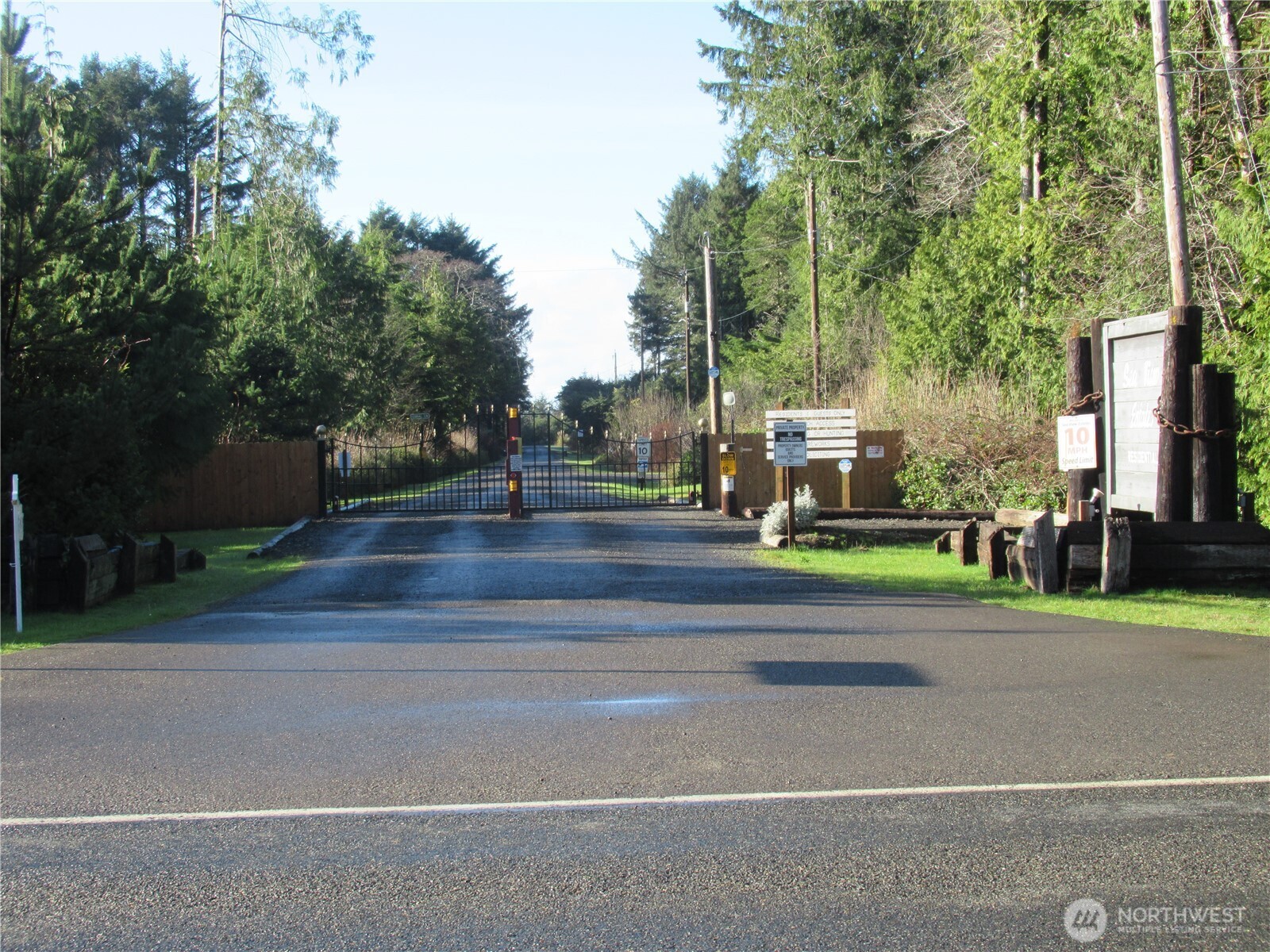 107 Dolphin Lane Property Photo 1