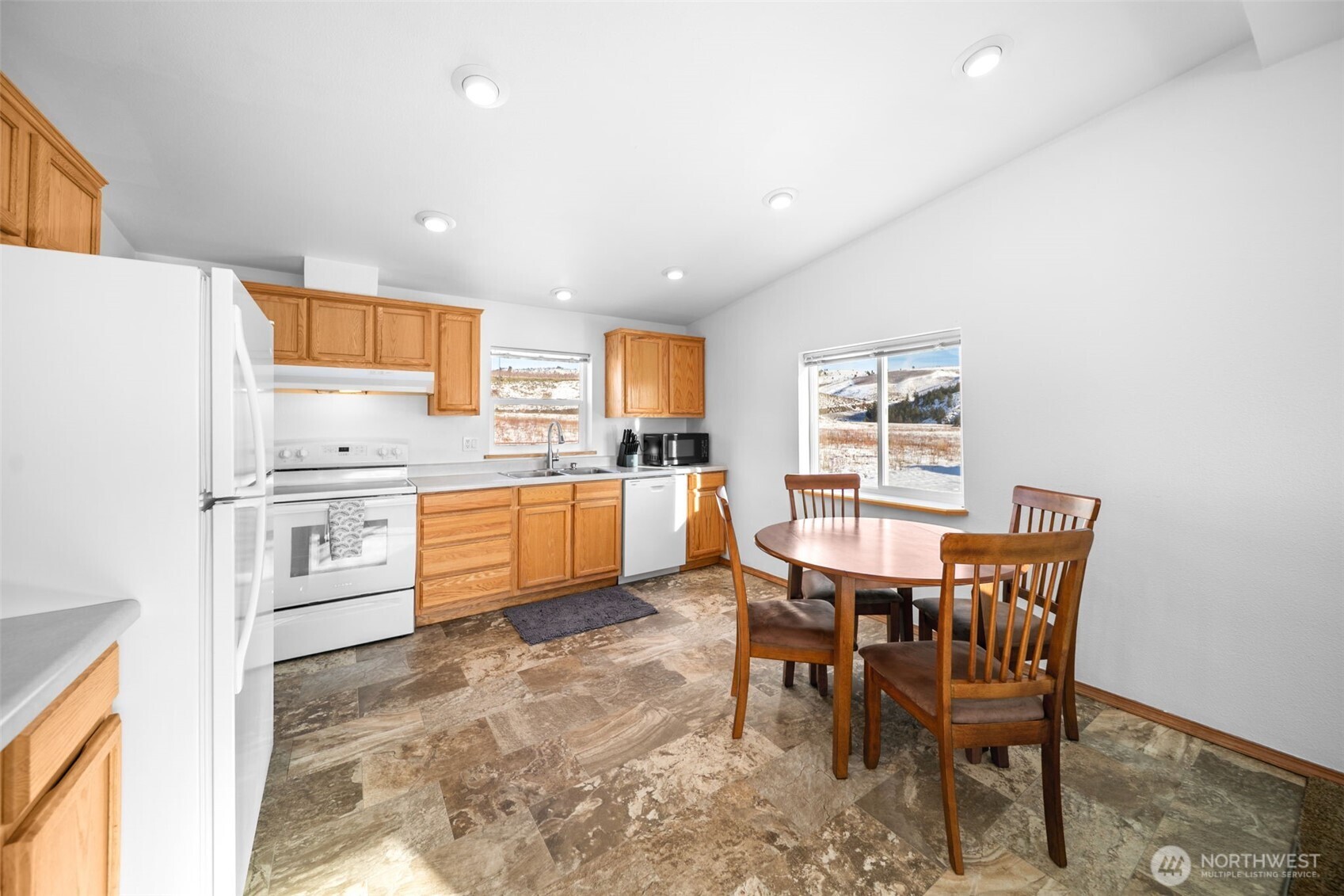 565 Boyd Loop Rd Property Photo 5