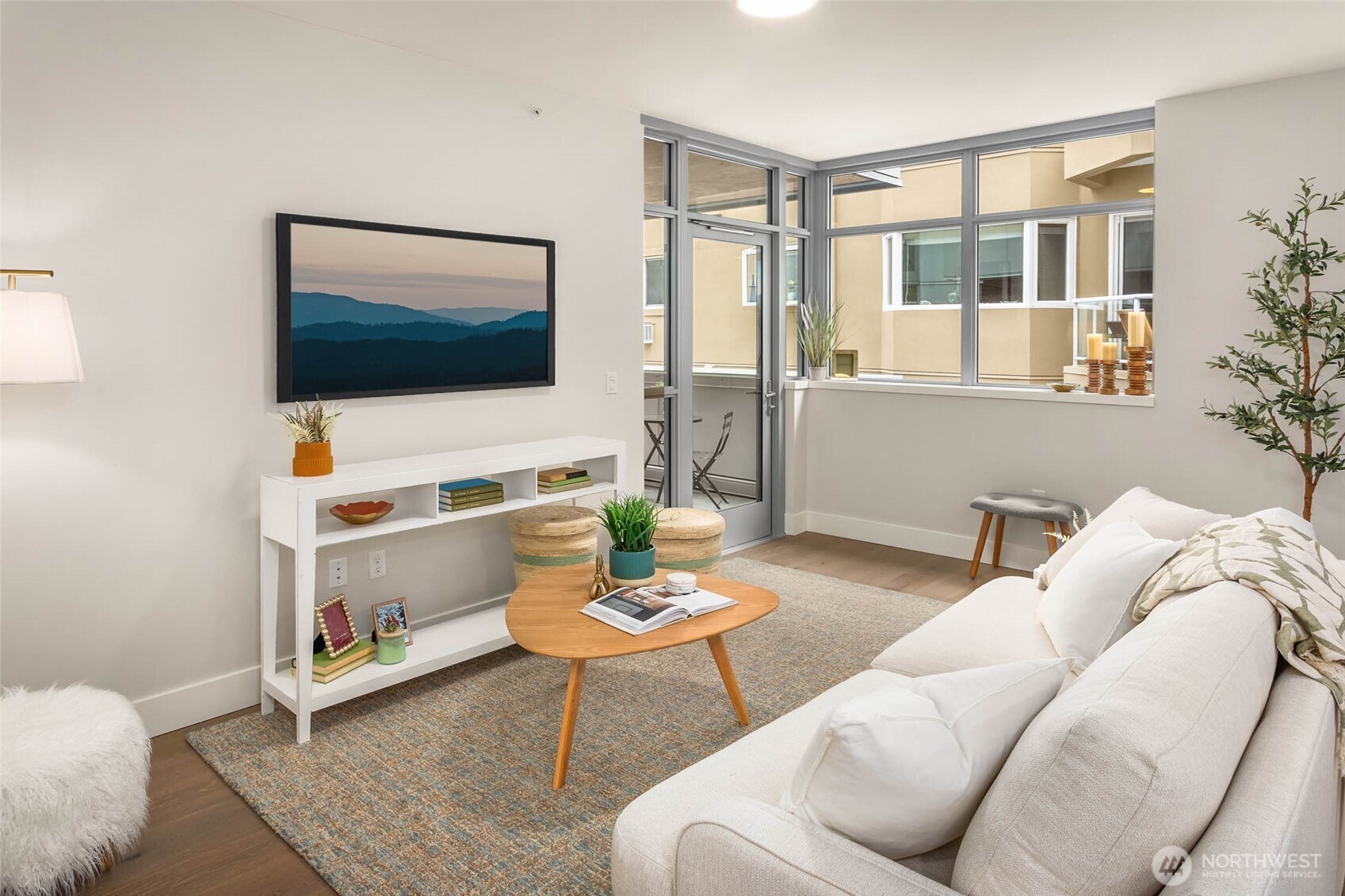 1250 Alki Avenue 3h Property Photo 2