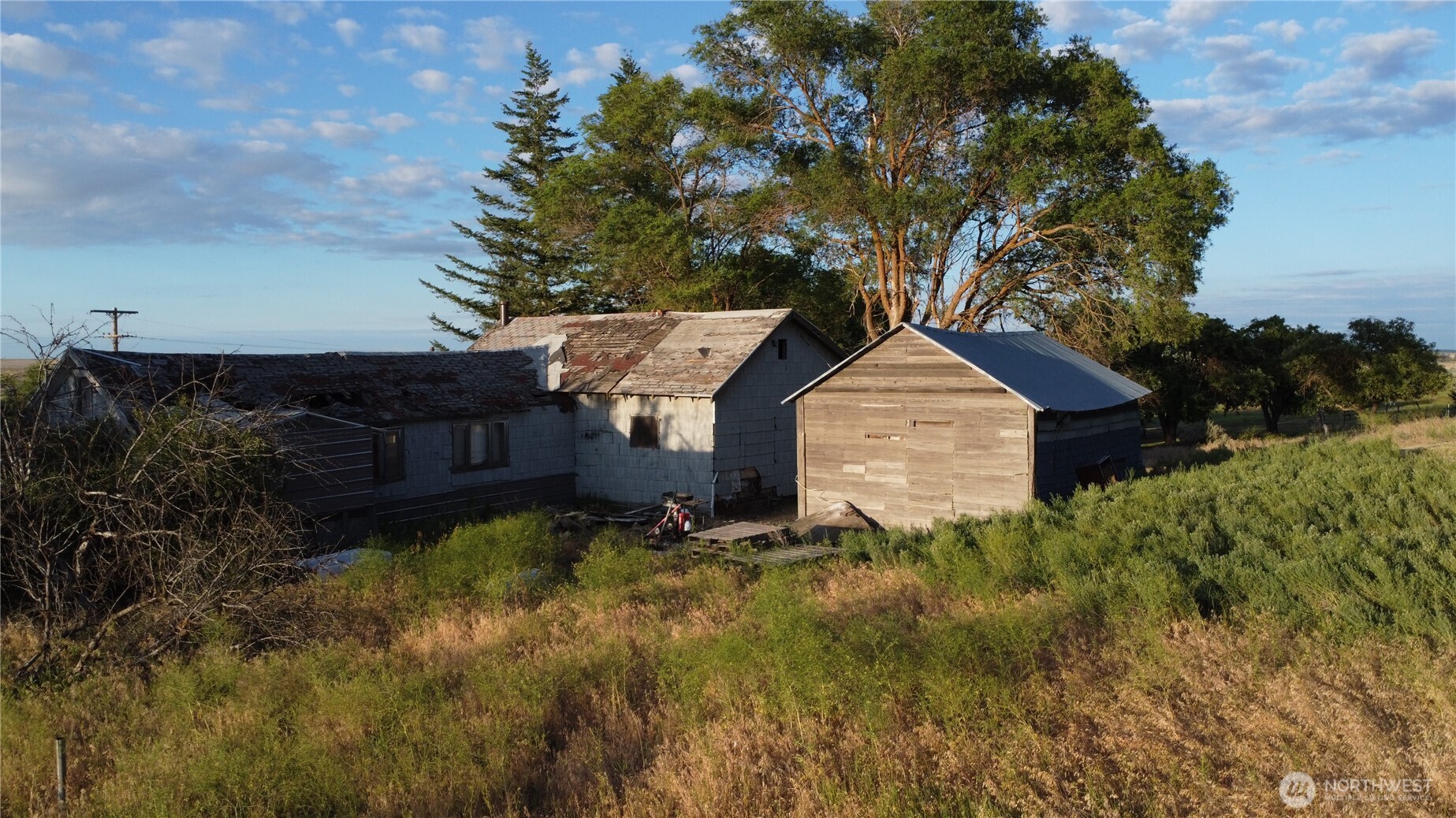 39681 Bluestem Road Property Photo 4