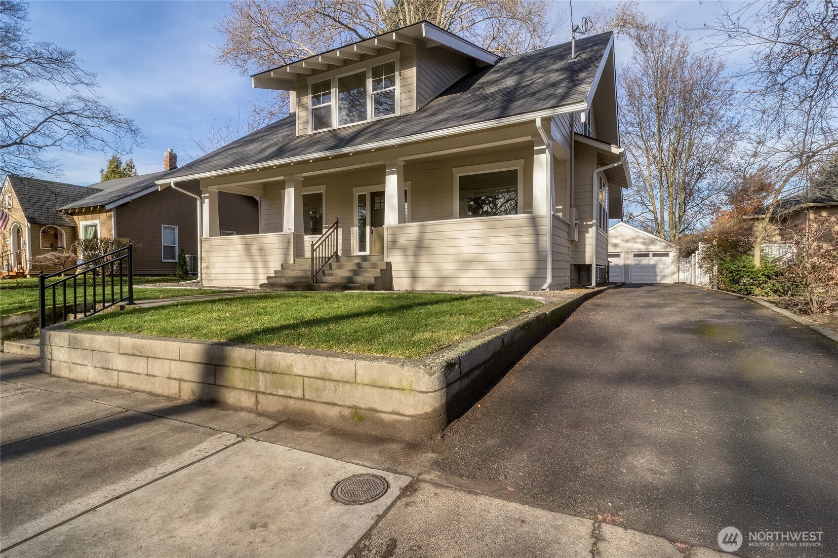 1037 E Alder Street Property Photo 3