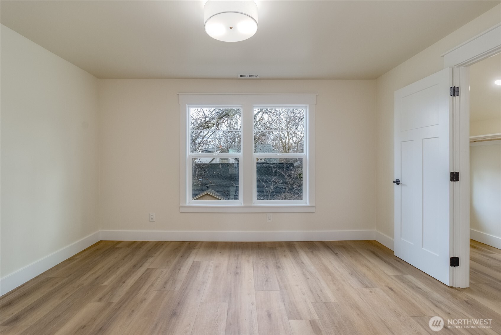 1037 E Alder Street Property Photo 24