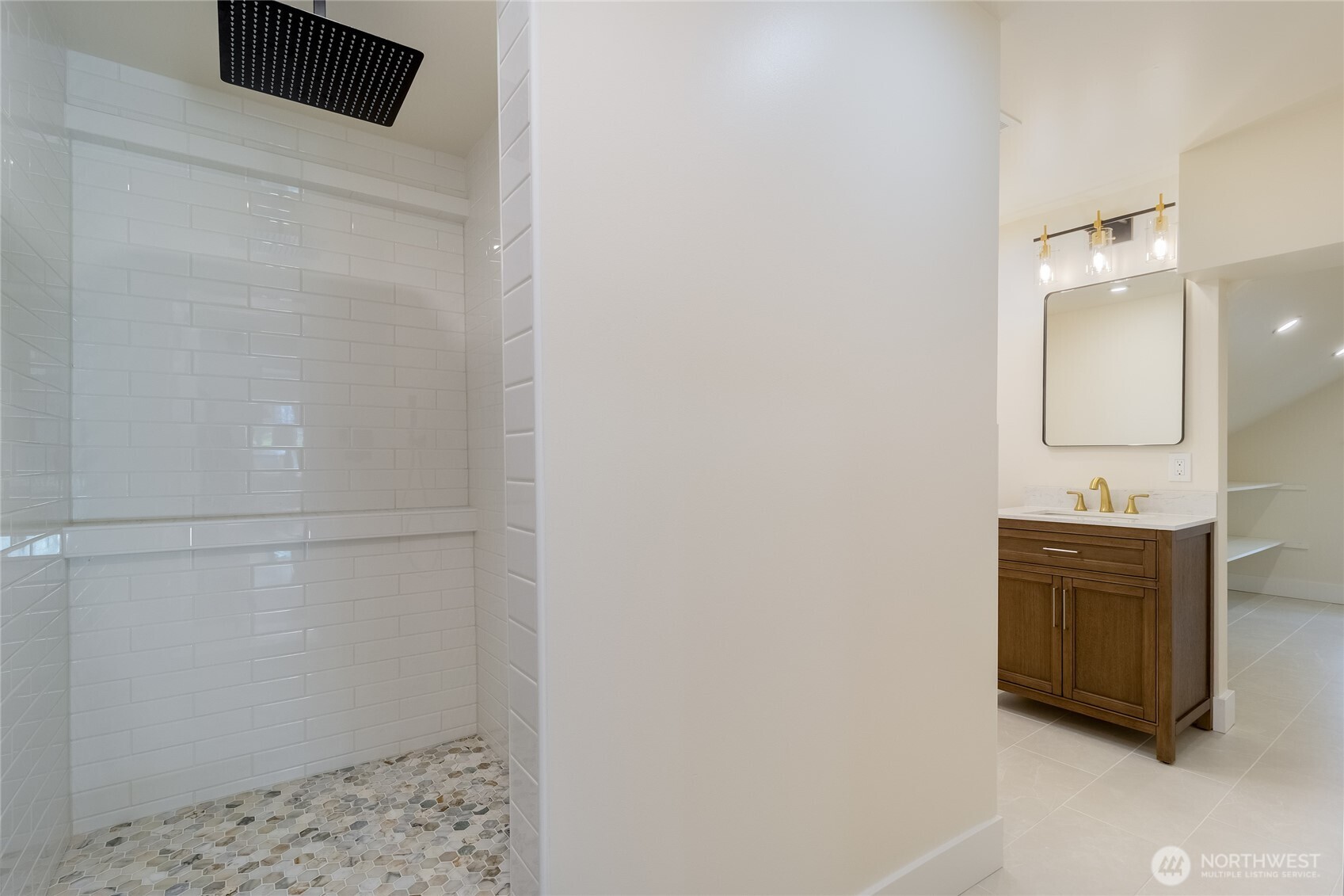 1037 E Alder Street Property Photo 25