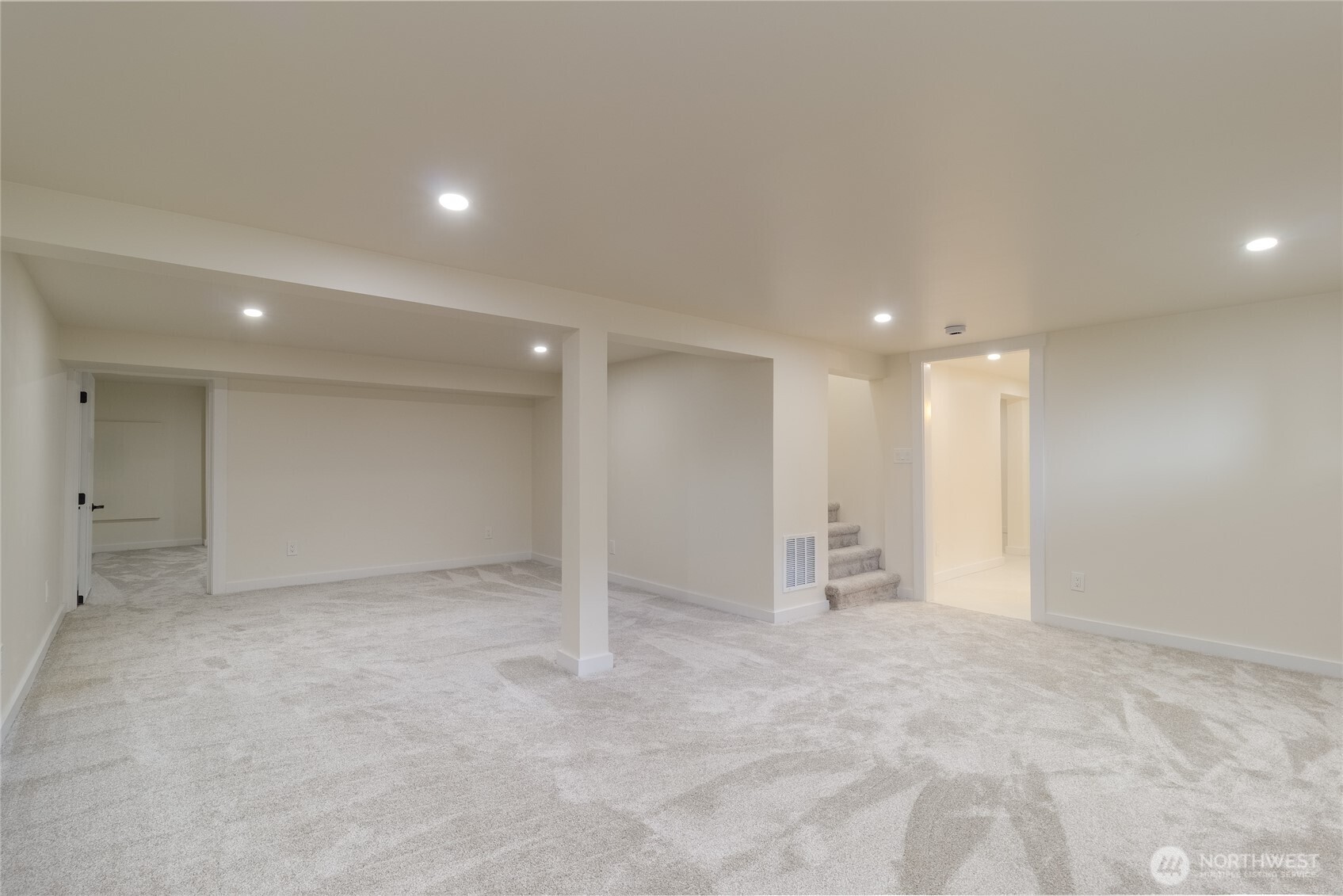 1037 E Alder Street Property Photo 29