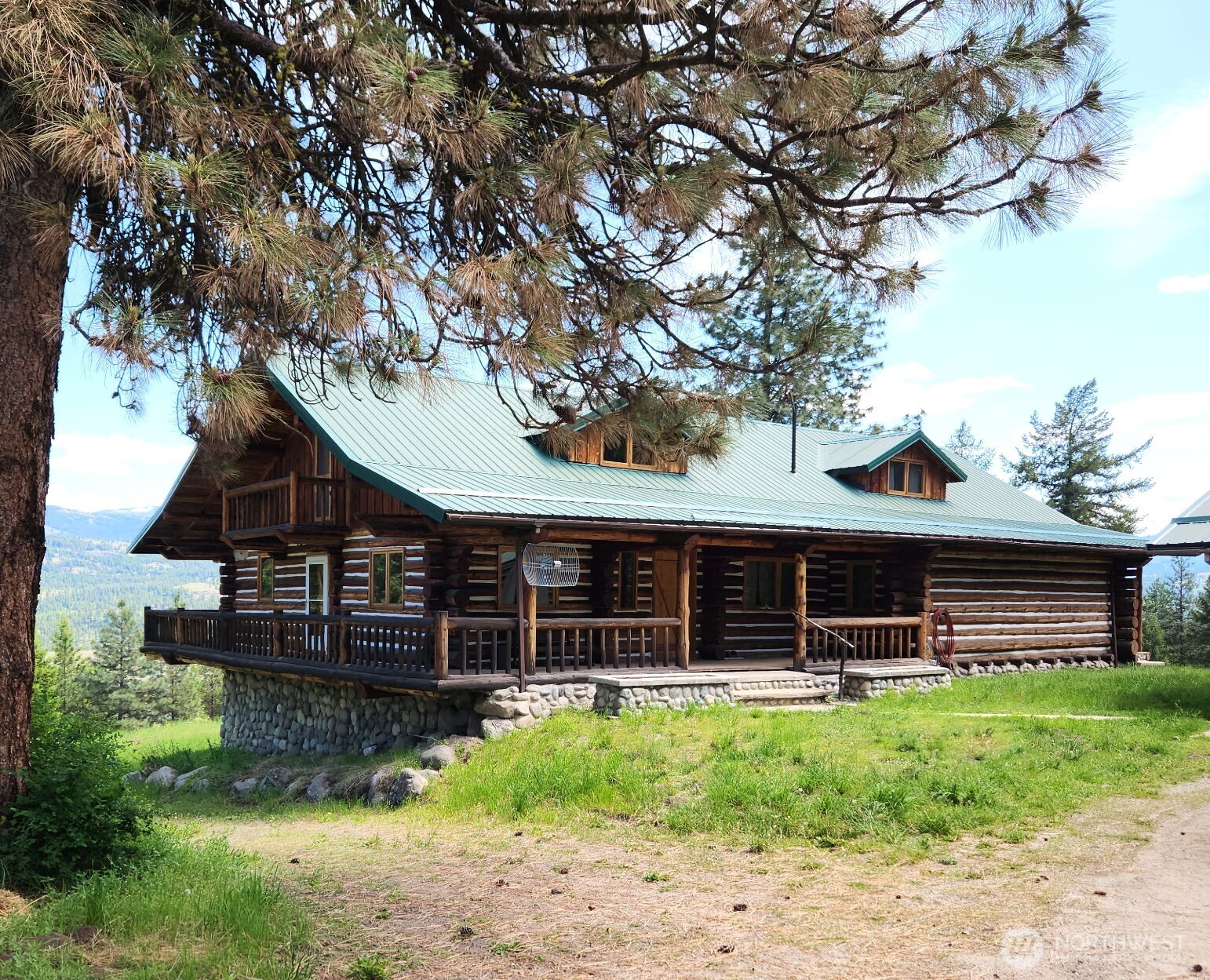 98 Tall Timber Lane Property Photo 3