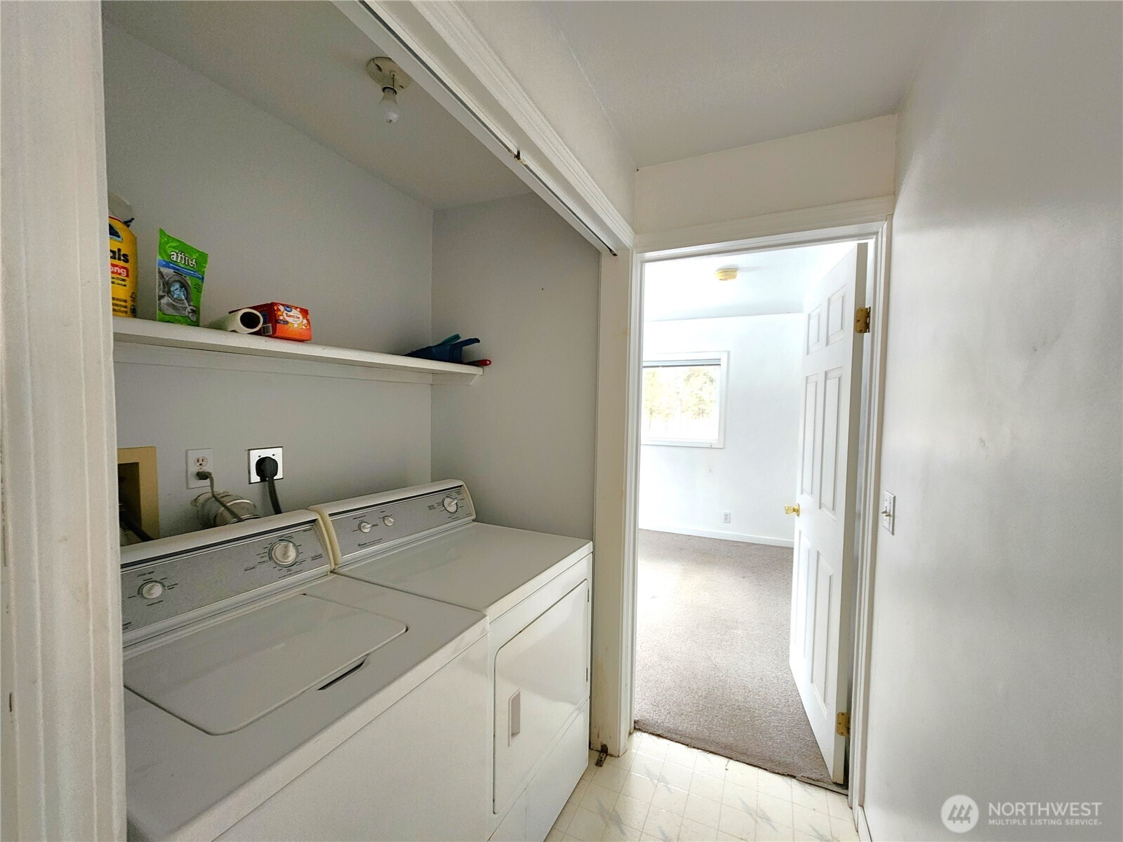 98 Tall Timber Lane Property Photo 34