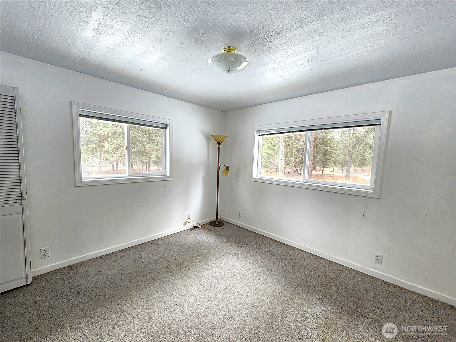 98 Tall Timber Lane Property Photo 35