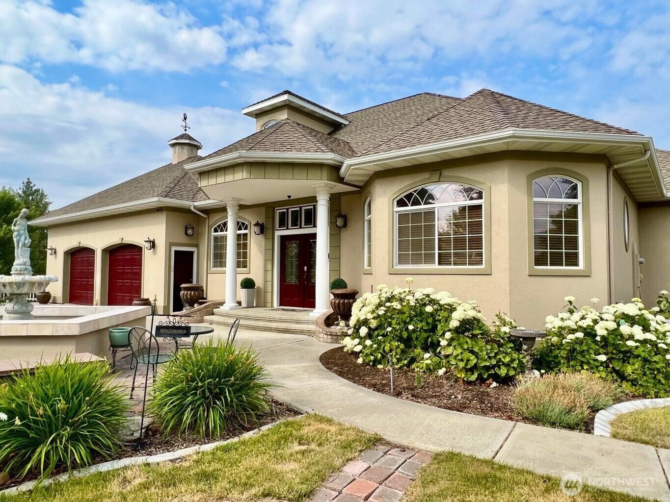 1650 Fairway Loop Property Photo 2