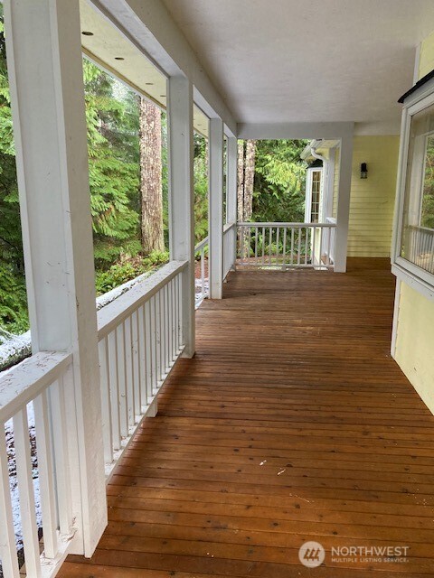 950 N Potlatch Drive Property Photo 4
