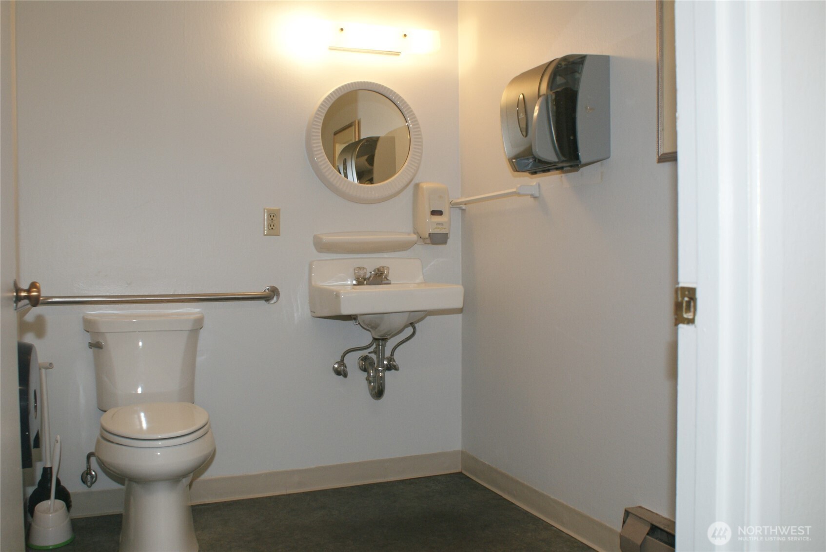 9050 Seward Park Avenue 29 Property Photo 28