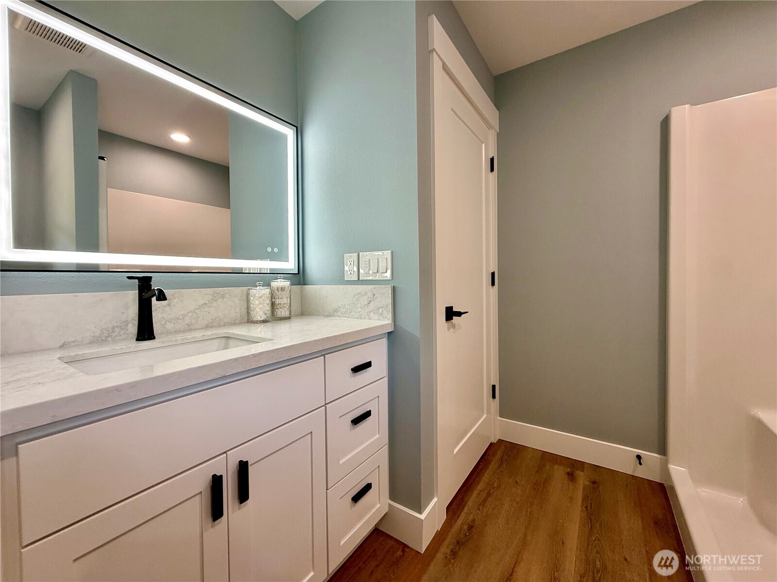 716 Reporter Court Property Photo 24