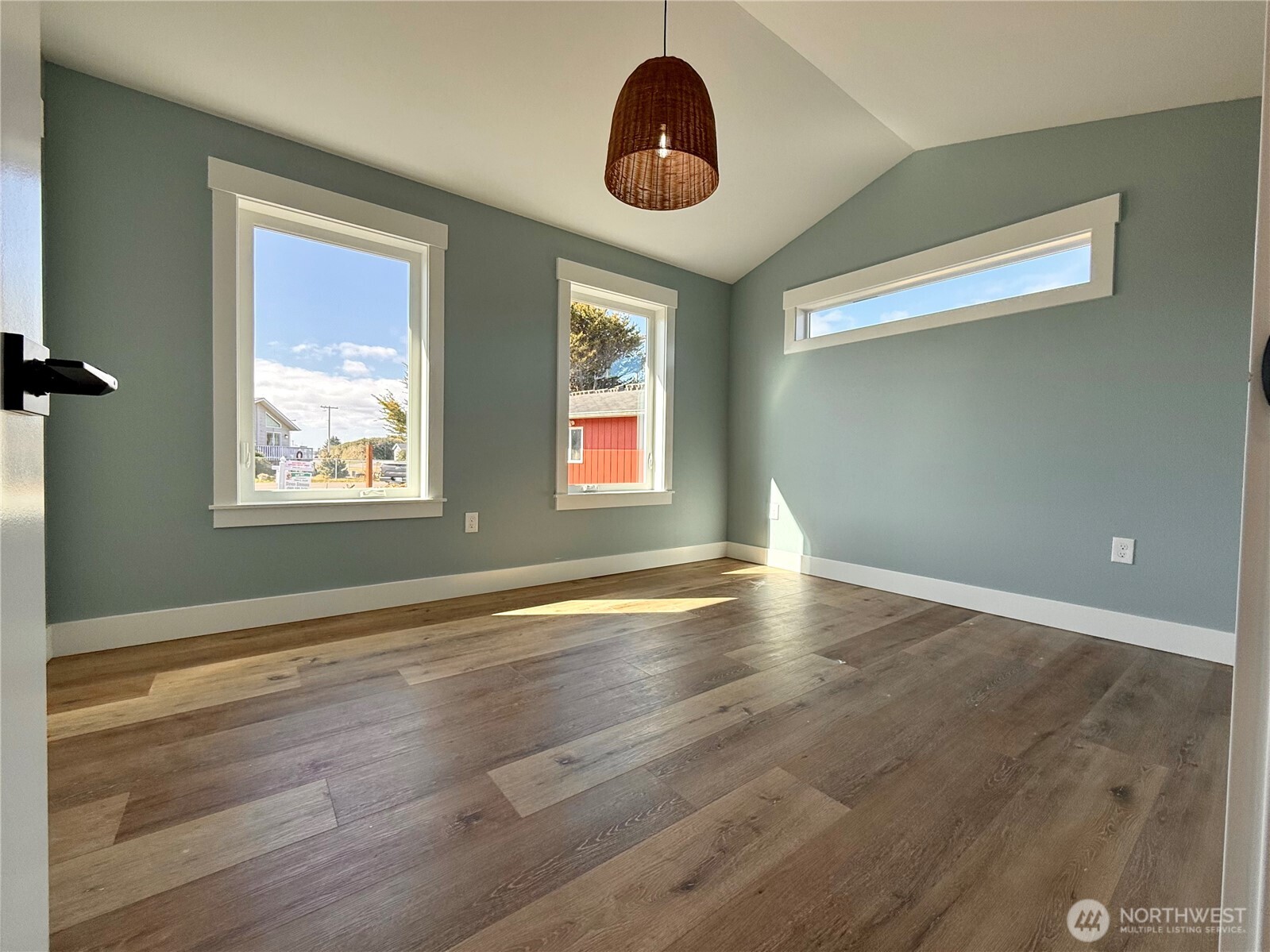 716 Reporter Court Property Photo 34
