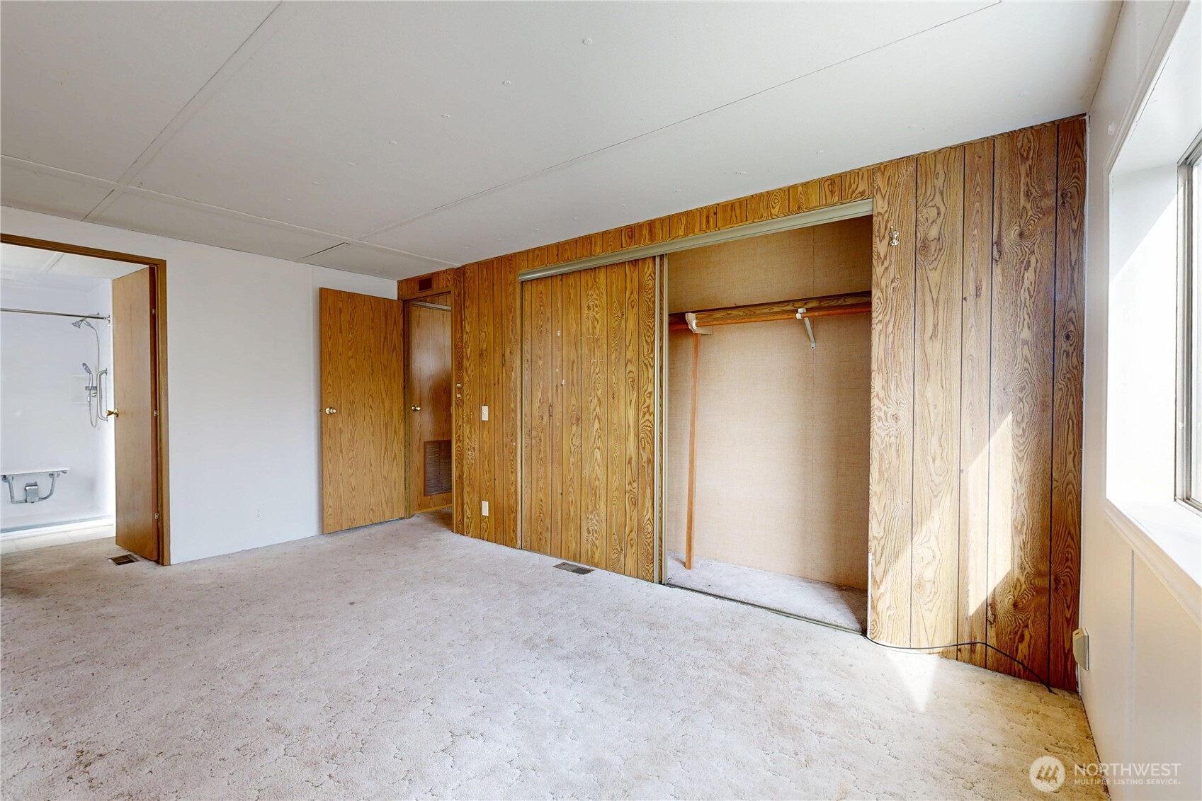 976 Ne Dawson Avenue Property Photo 18