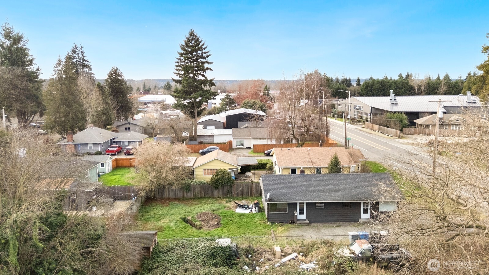 10908 10910 Valley Avenue Property Photo 3