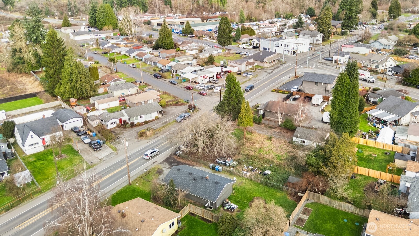 10908 10910 Valley Avenue Property Photo 8