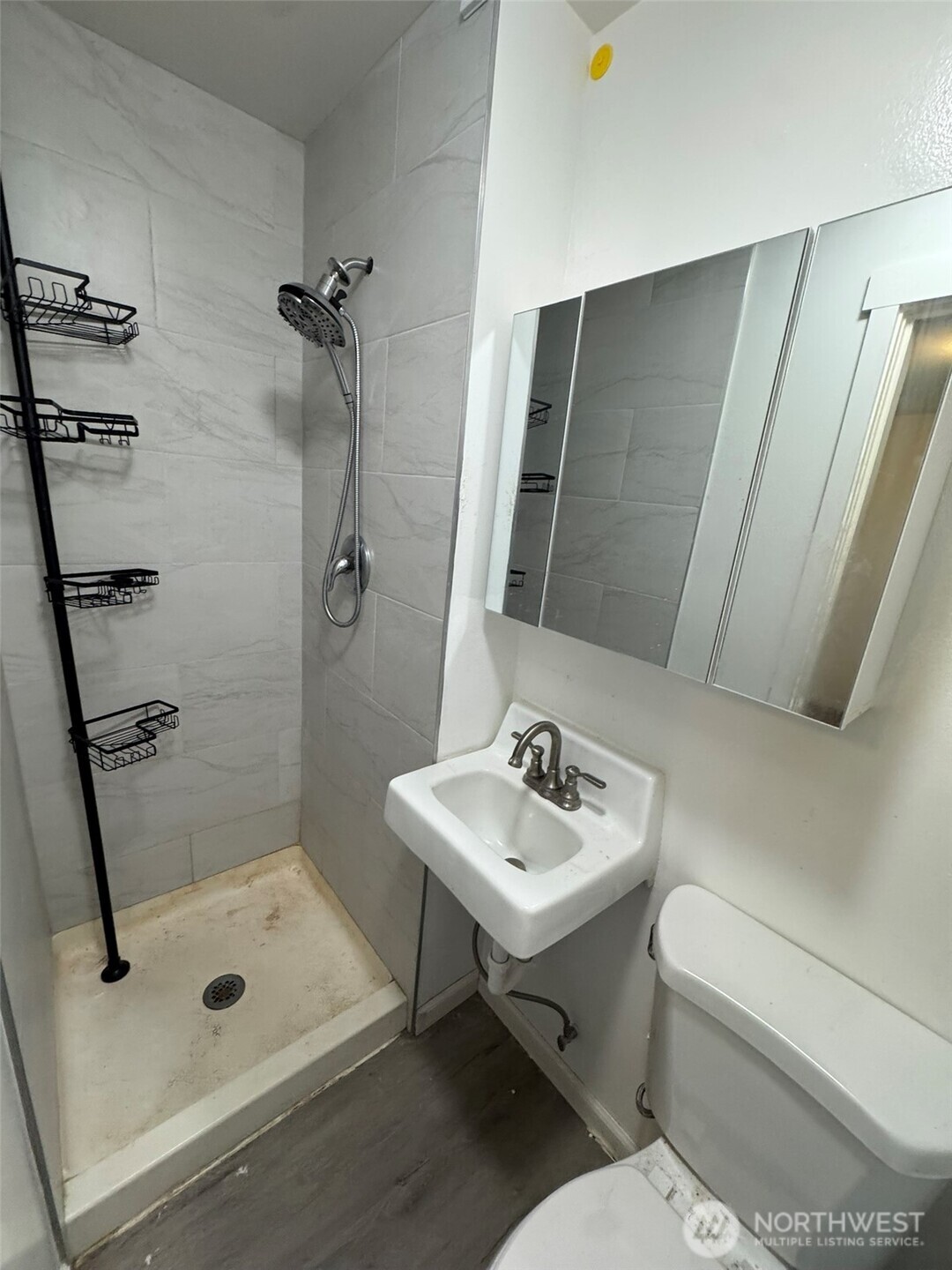 10908 10910 Valley Avenue Property Photo 14