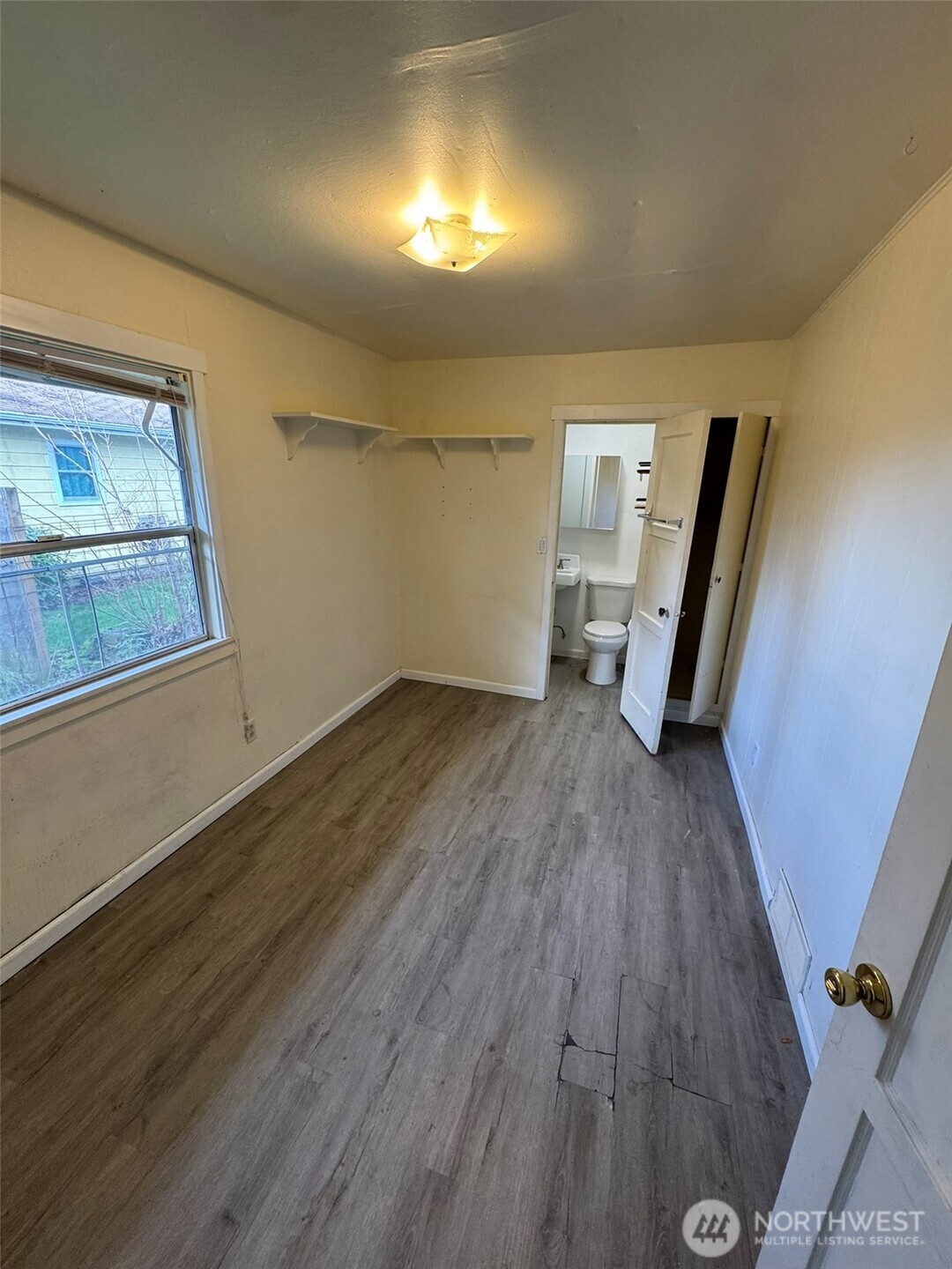 10908 10910 Valley Avenue Property Photo 16