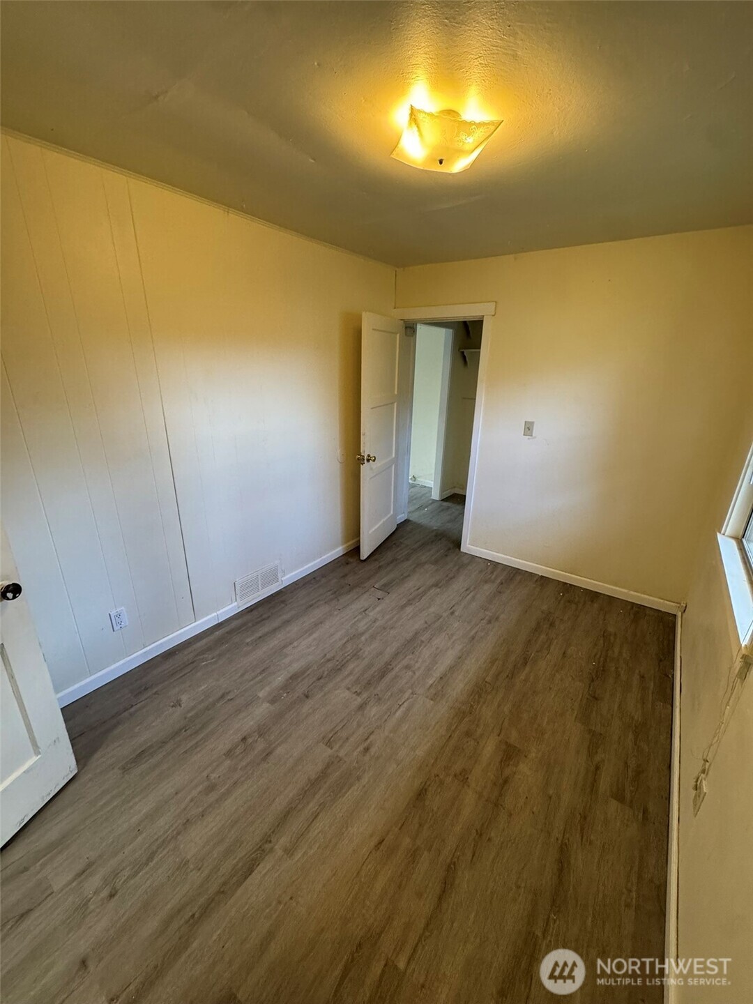10908 10910 Valley Avenue Property Photo 17