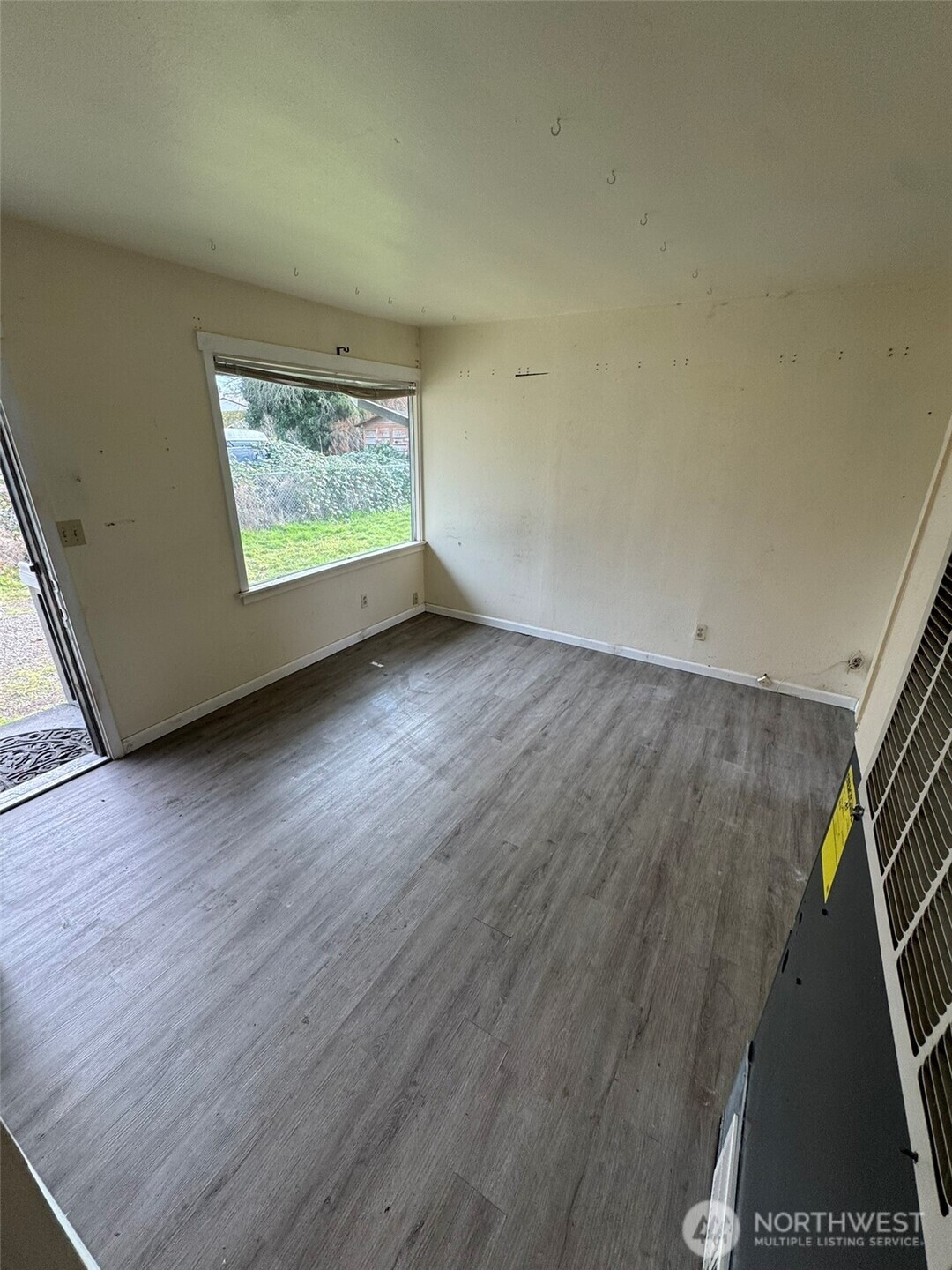 10908 10910 Valley Avenue Property Photo 21