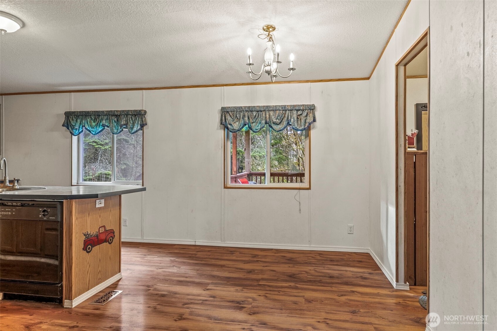 1337 South Silverlake Road Property Photo 6