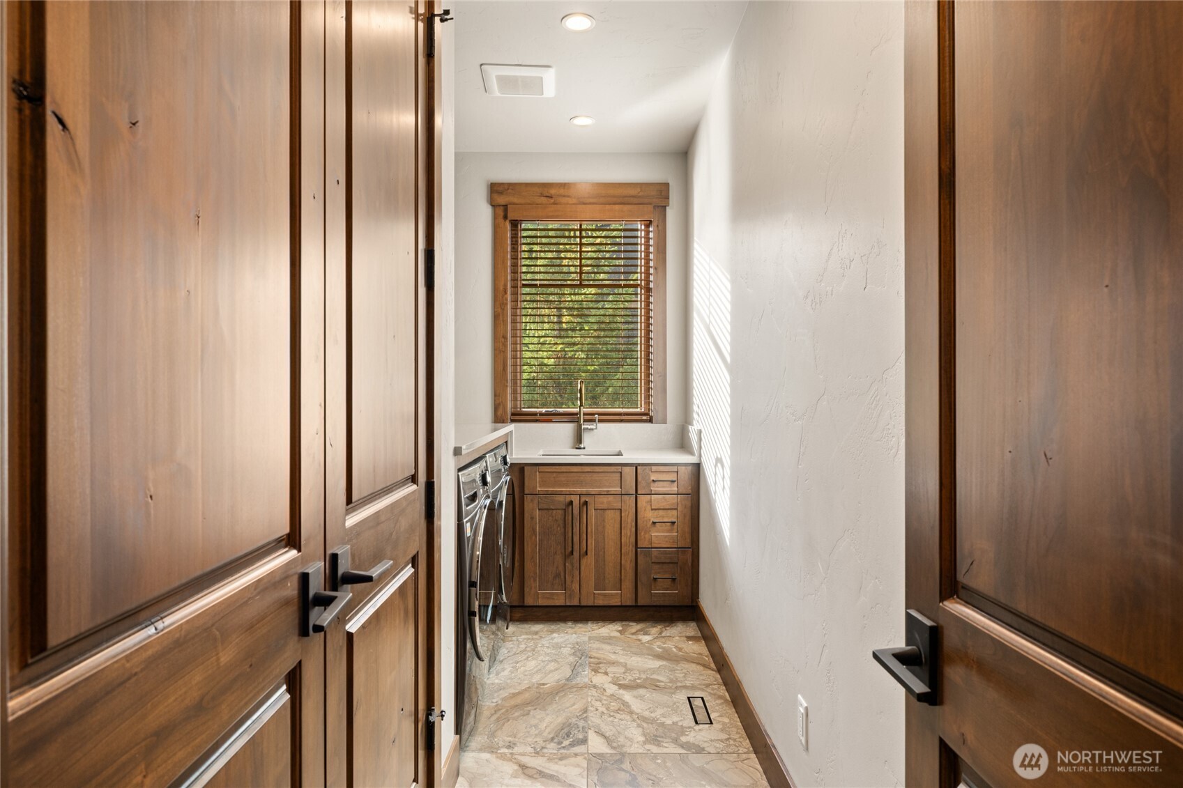 221 Tipple Hill Loop Property Photo 17