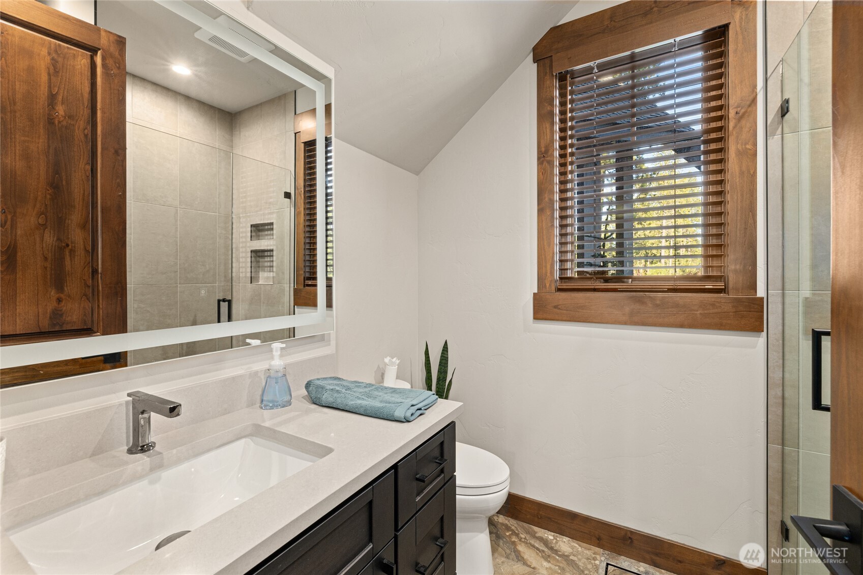 221 Tipple Hill Loop Property Photo 31