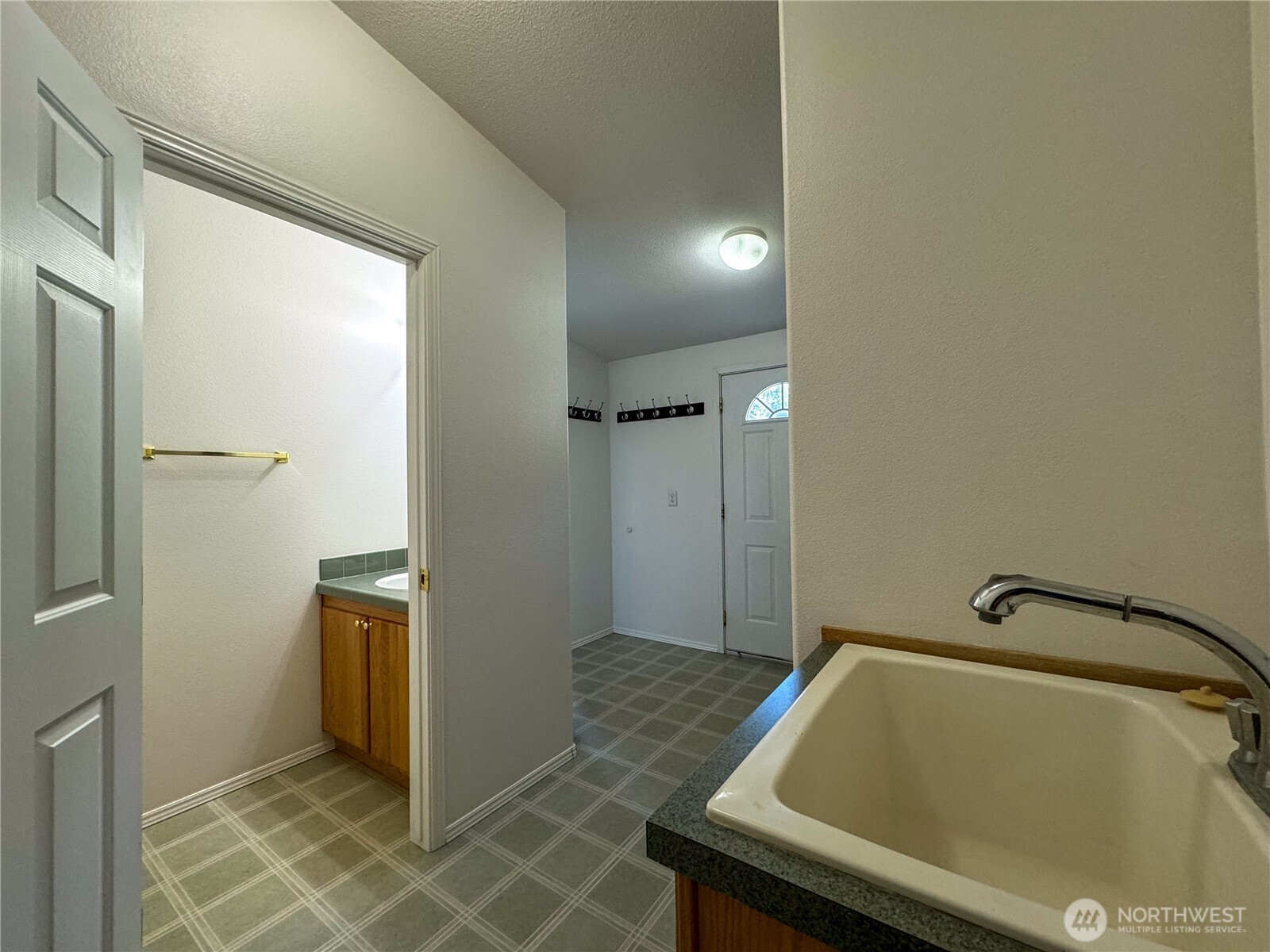 773 Lucas Creek Road Property Photo 3