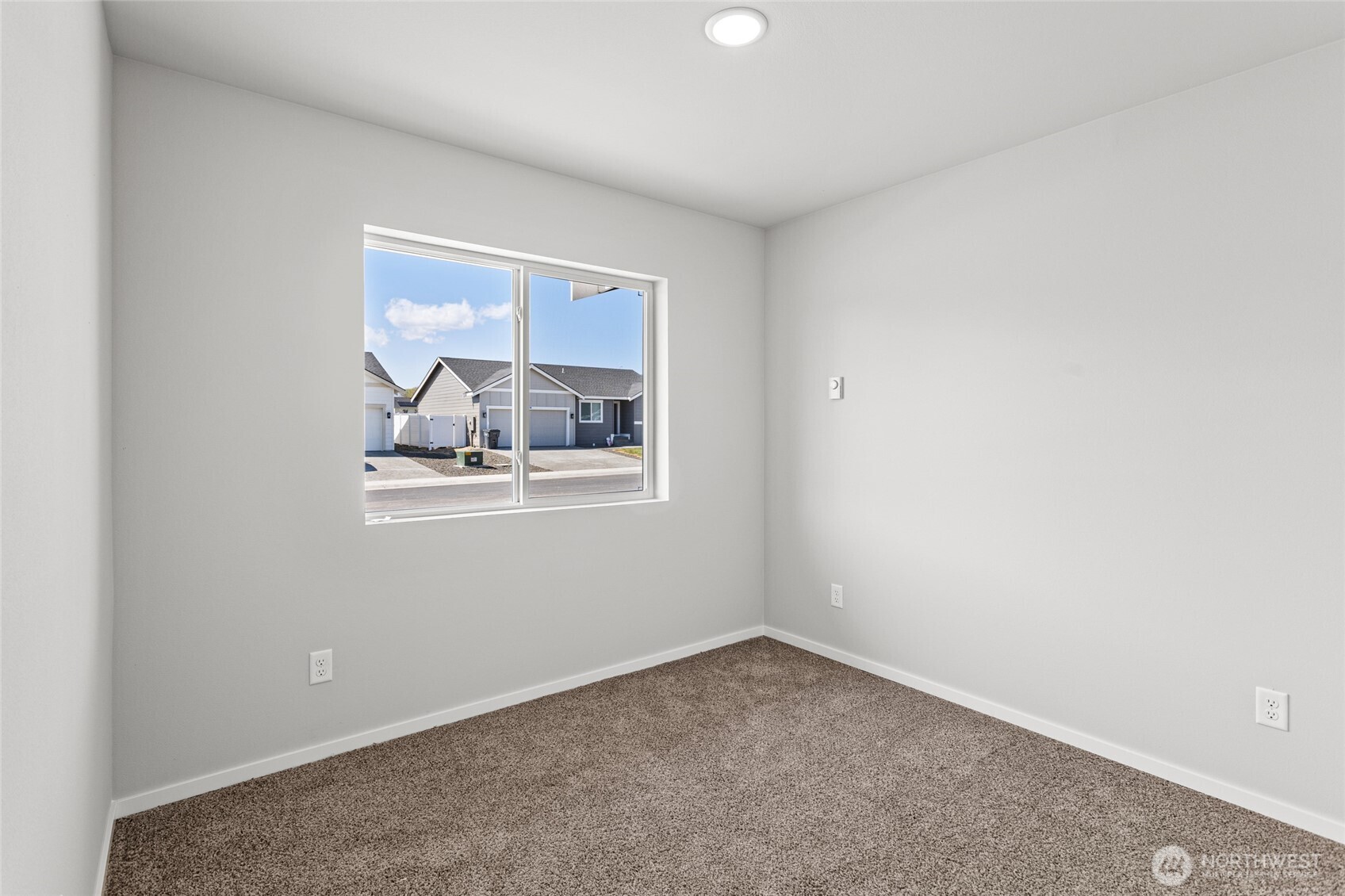 433 Pear Drive Property Photo 18