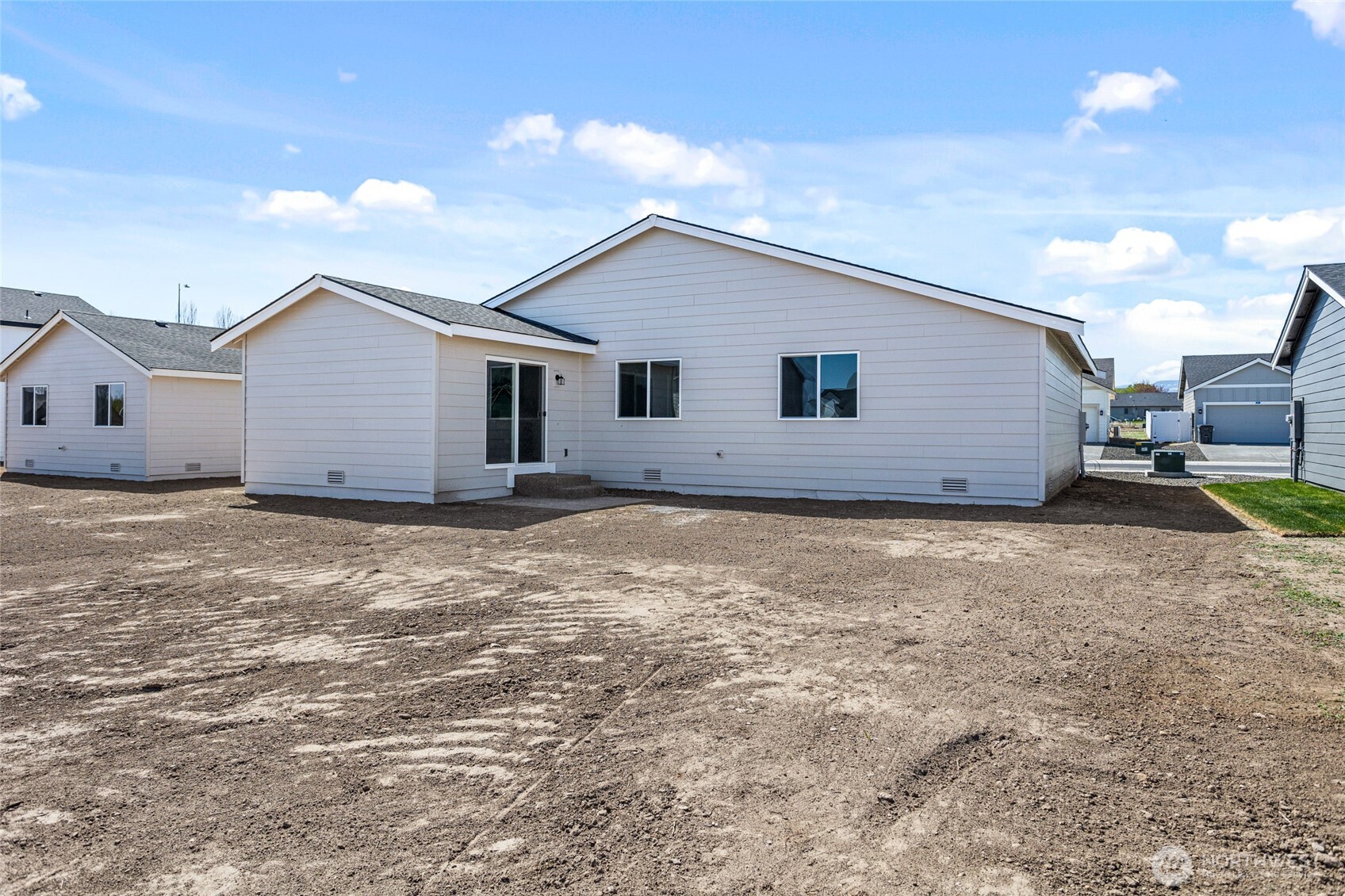 433 Pear Drive Property Photo 25