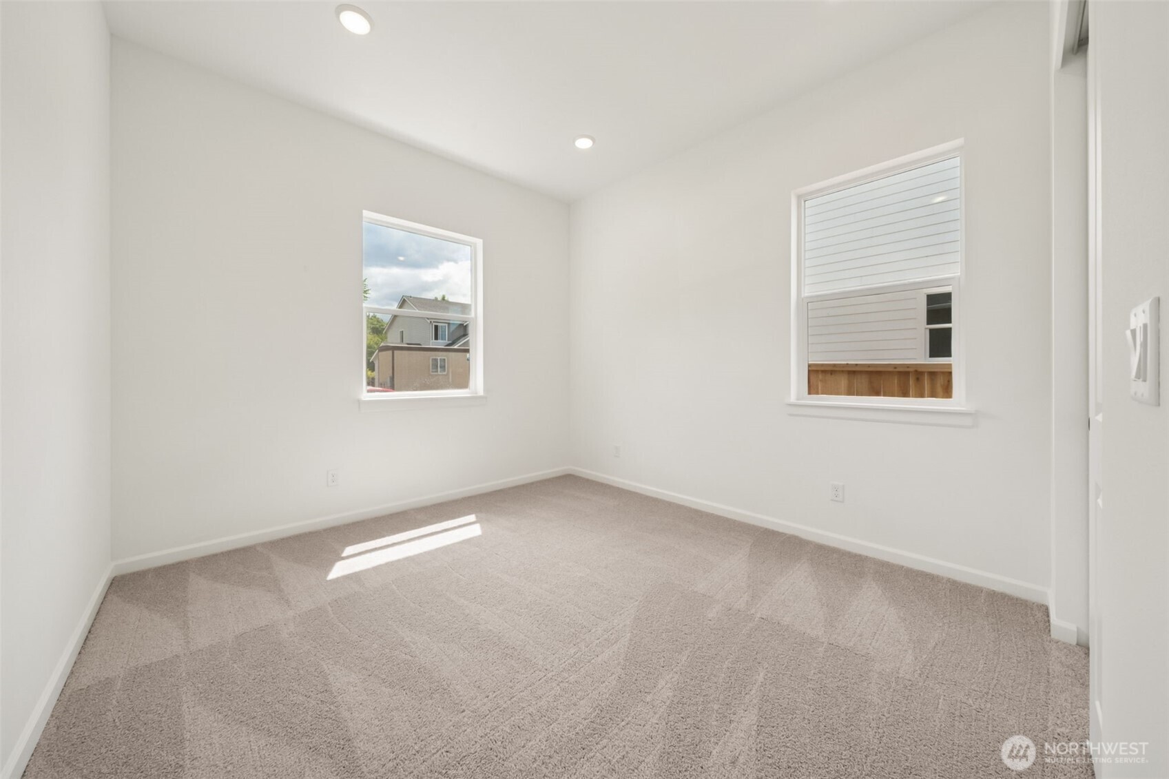 954 Lucas Avenue 23 Property Photo 13