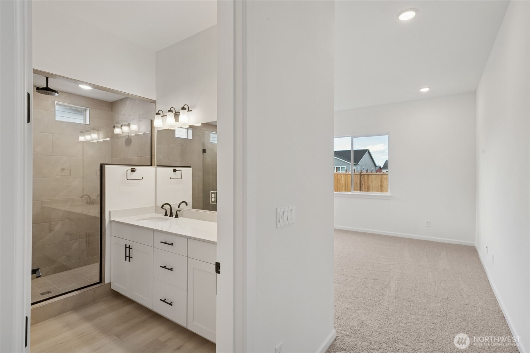 954 Lucas Avenue 23 Property Photo 17