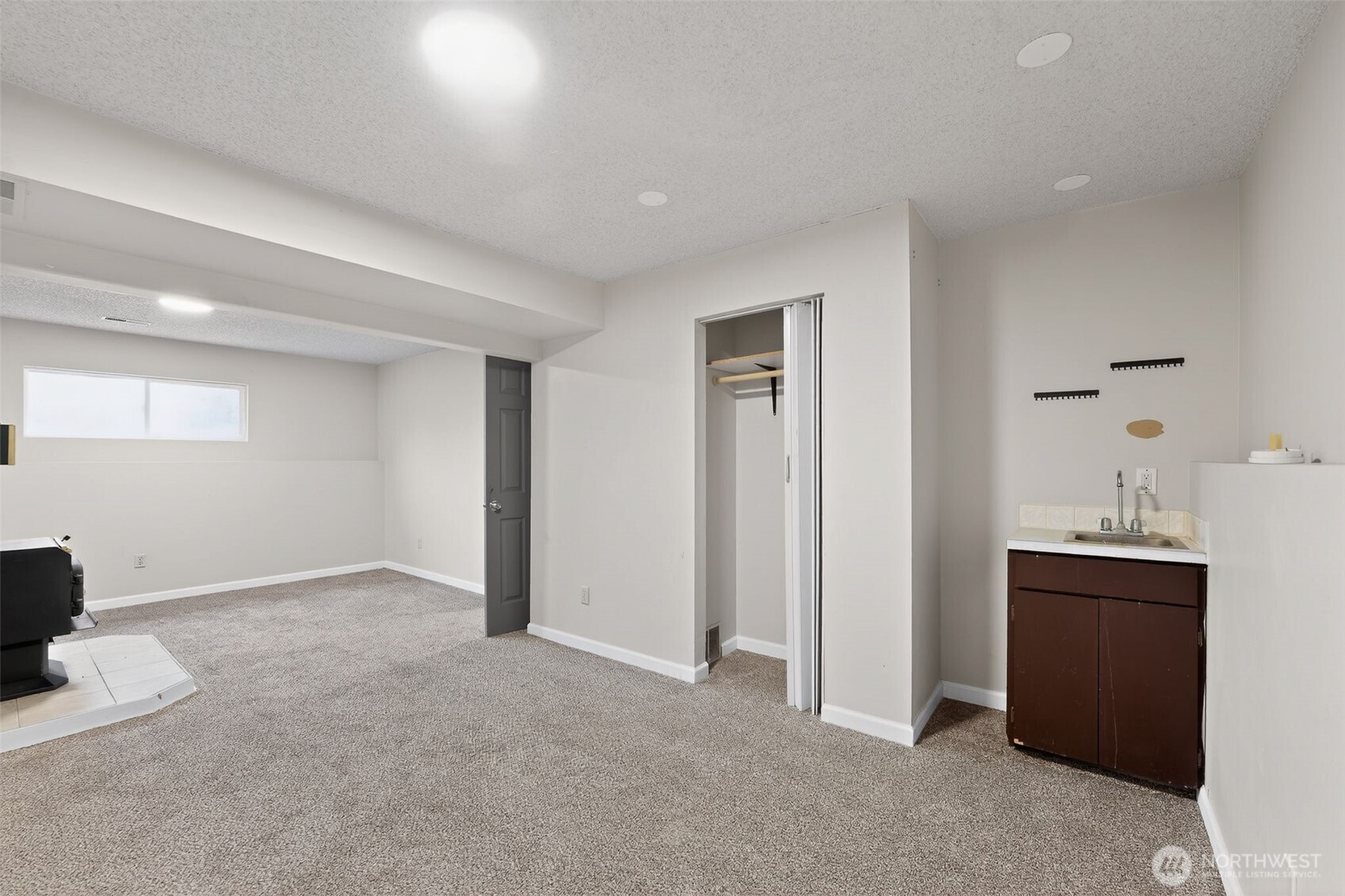 38821 N Newport Highway Property Photo 20