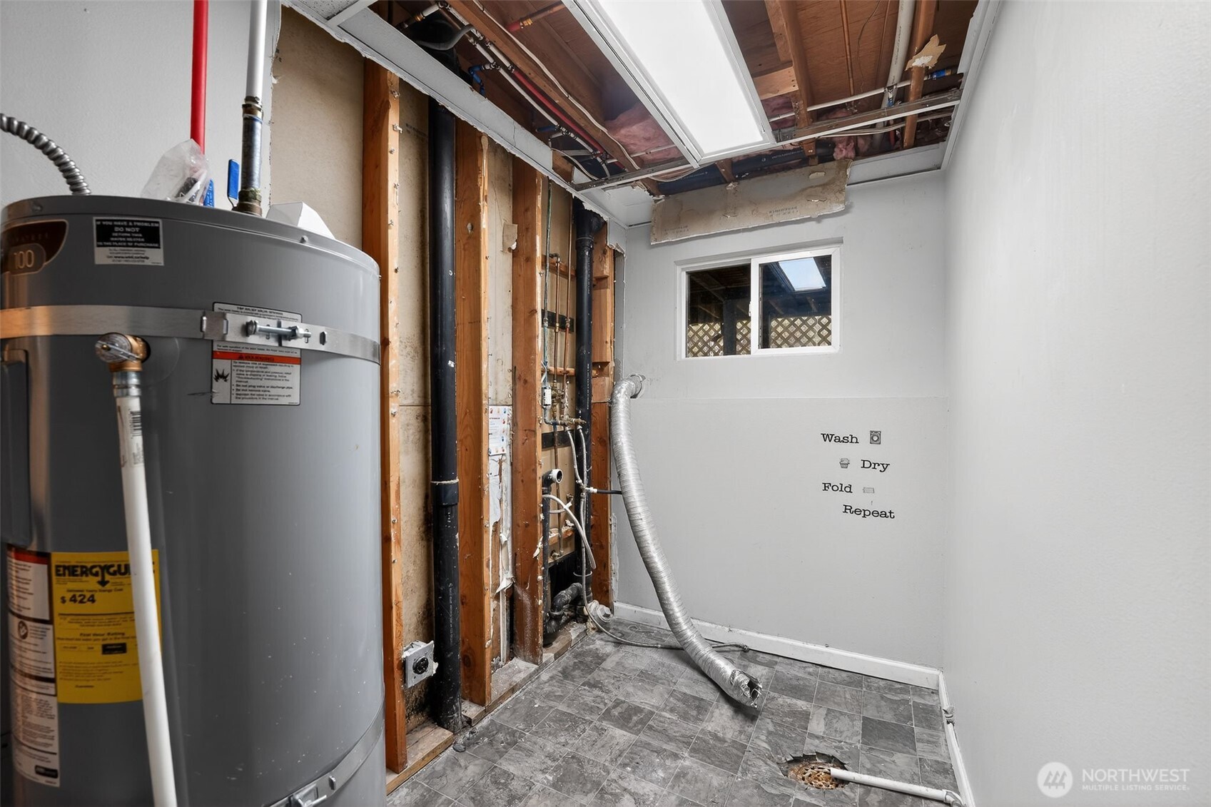 38821 N Newport Highway Property Photo 23