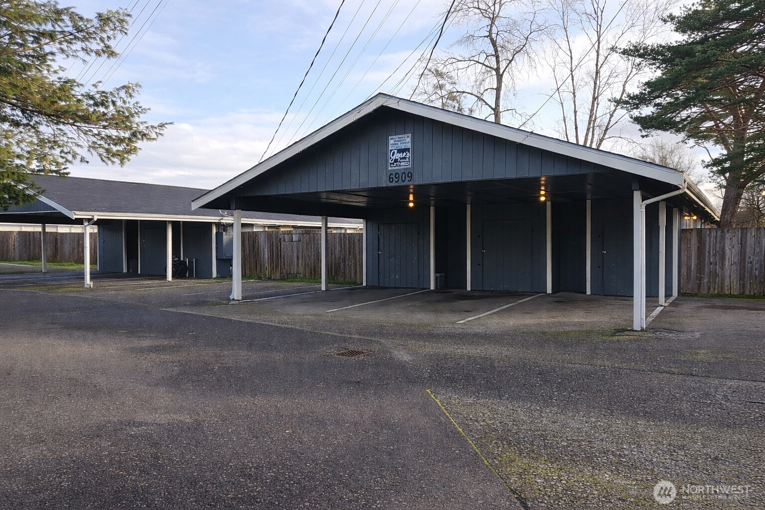 6905 6909 S Madison Property Photo 1