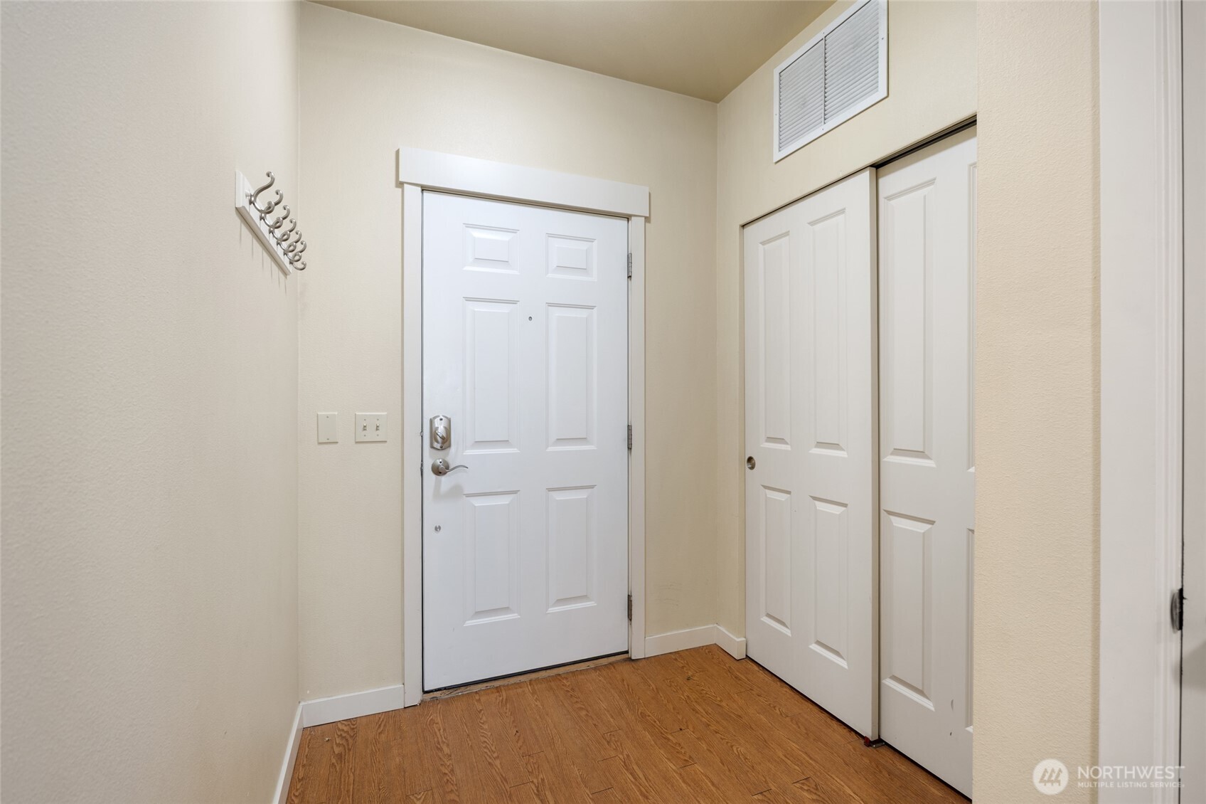 4395 Westshore Drive 102 Property Photo 6