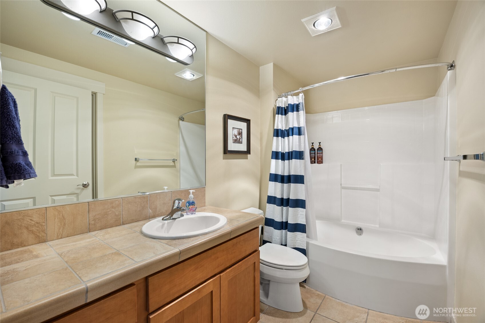 4395 Westshore Drive 102 Property Photo 9