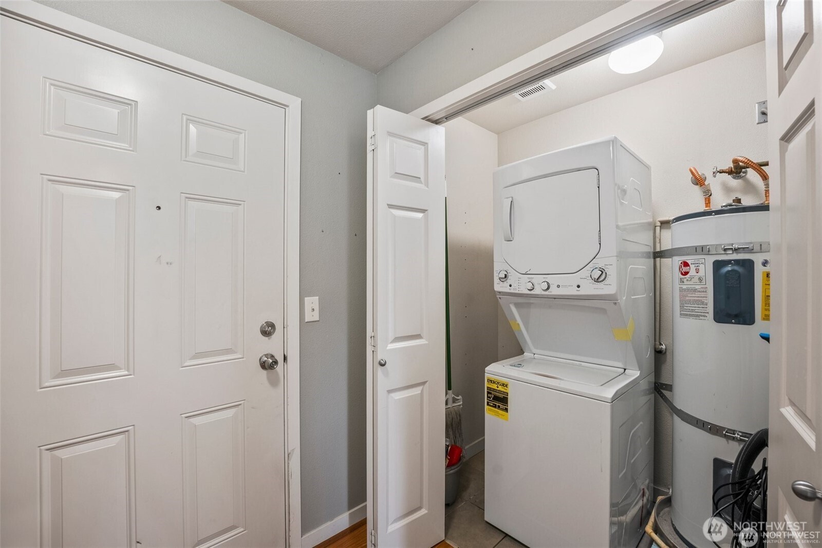 13207 97th Avenue 301 Property Photo 5