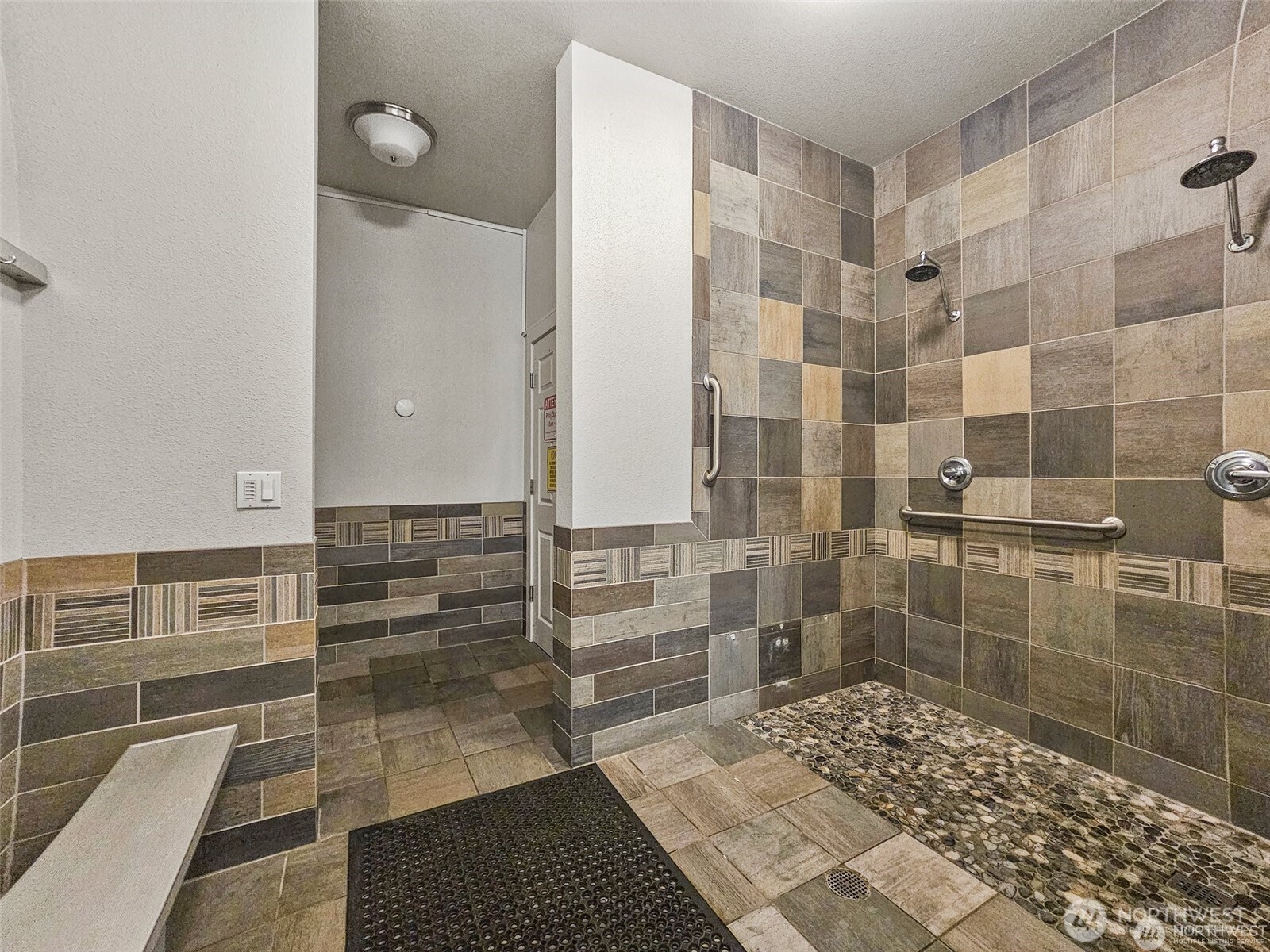 13207 97th Avenue 301 Property Photo 24