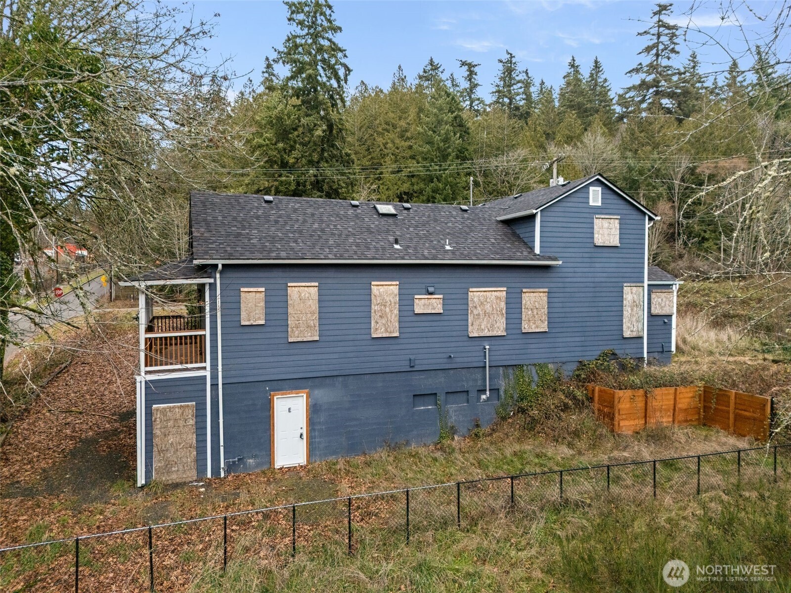6323 Kitsap Way Property Photo 3