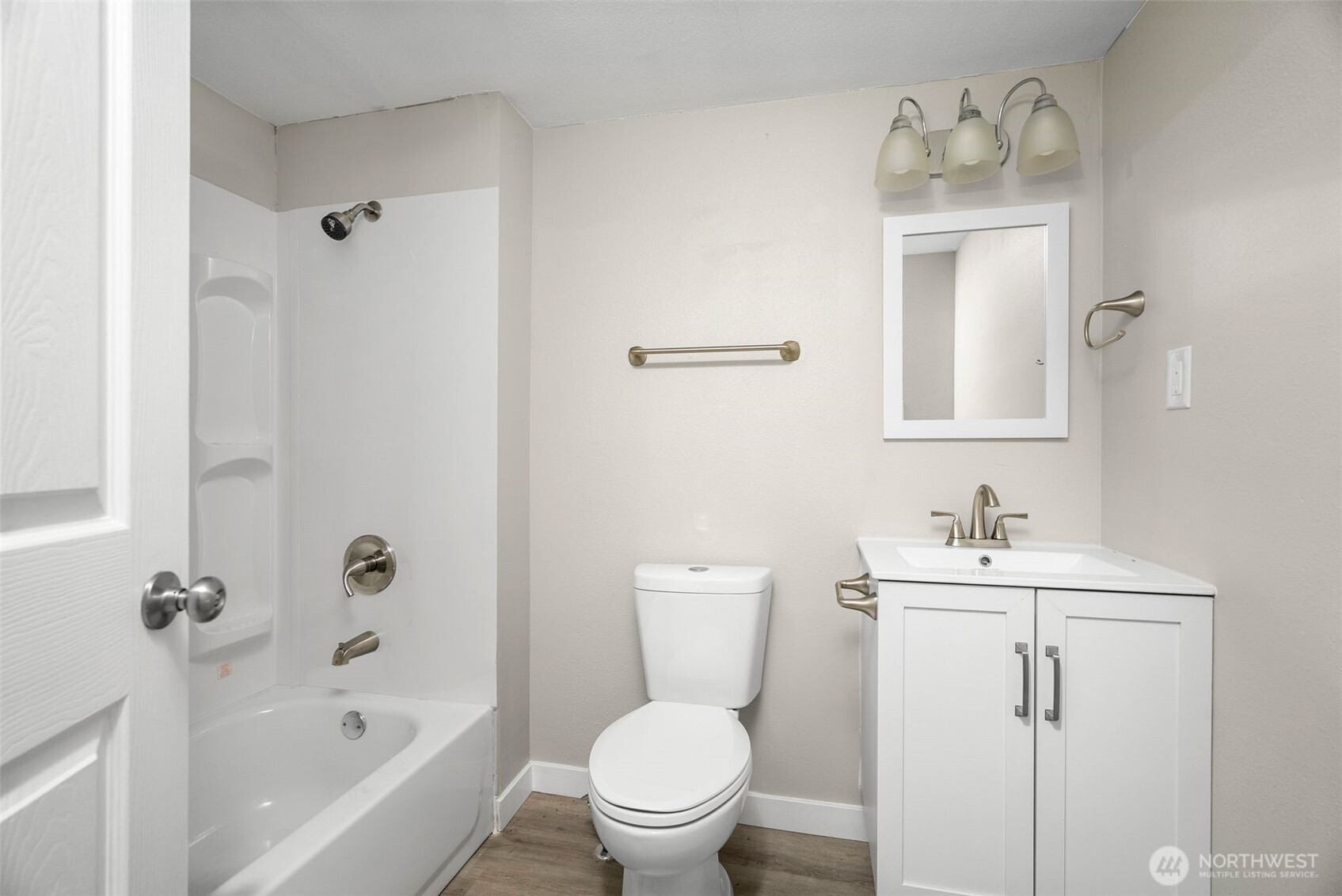 6323 Kitsap Way Property Photo 11