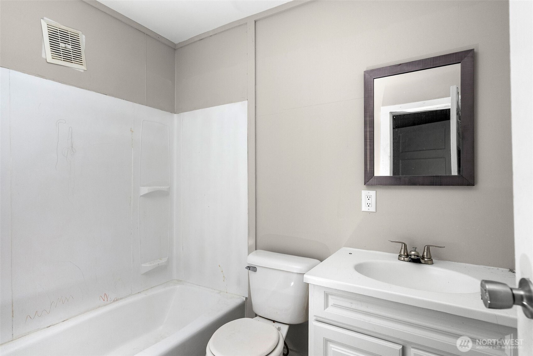 6323 Kitsap Way Property Photo 22