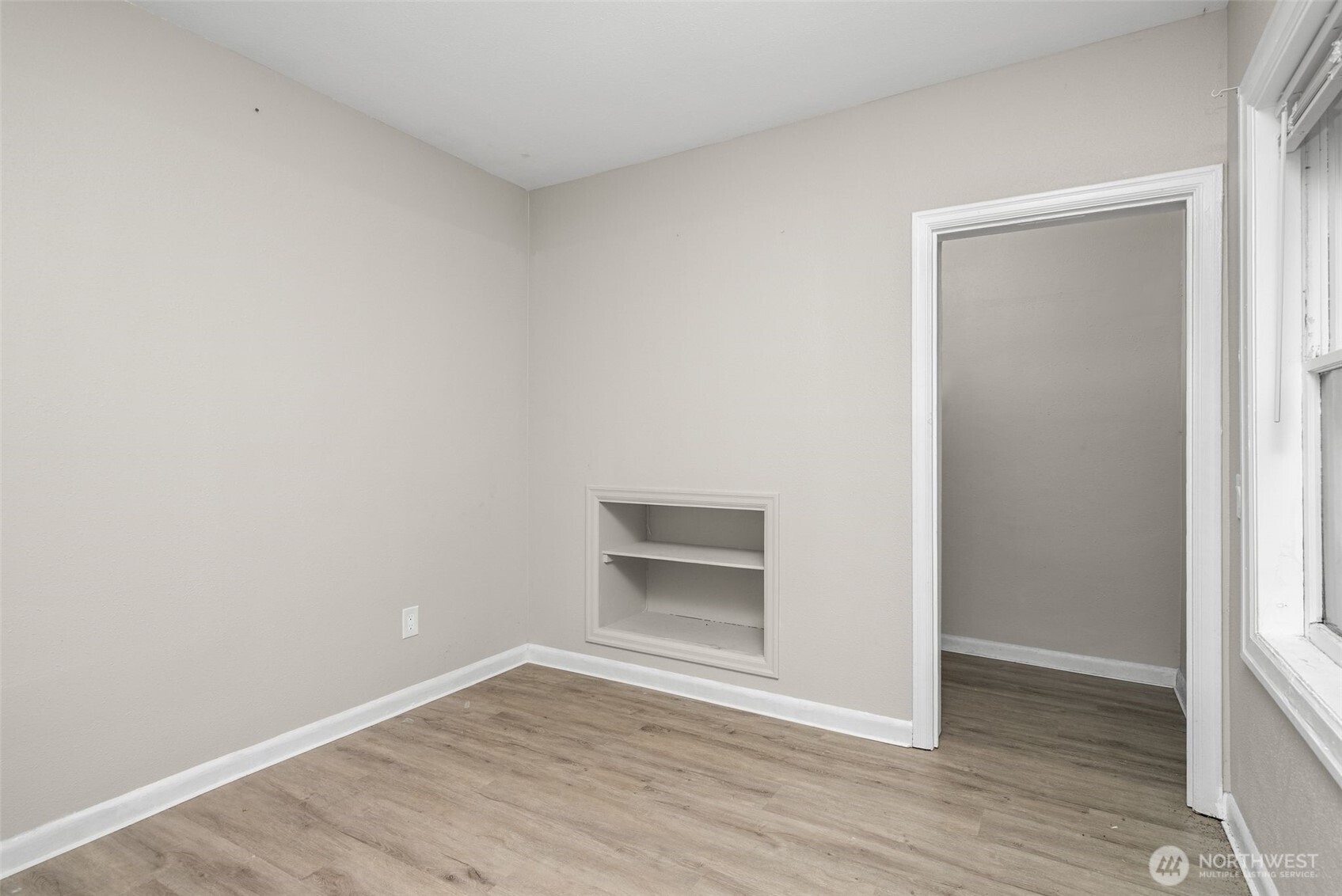 6323 Kitsap Way Property Photo 23
