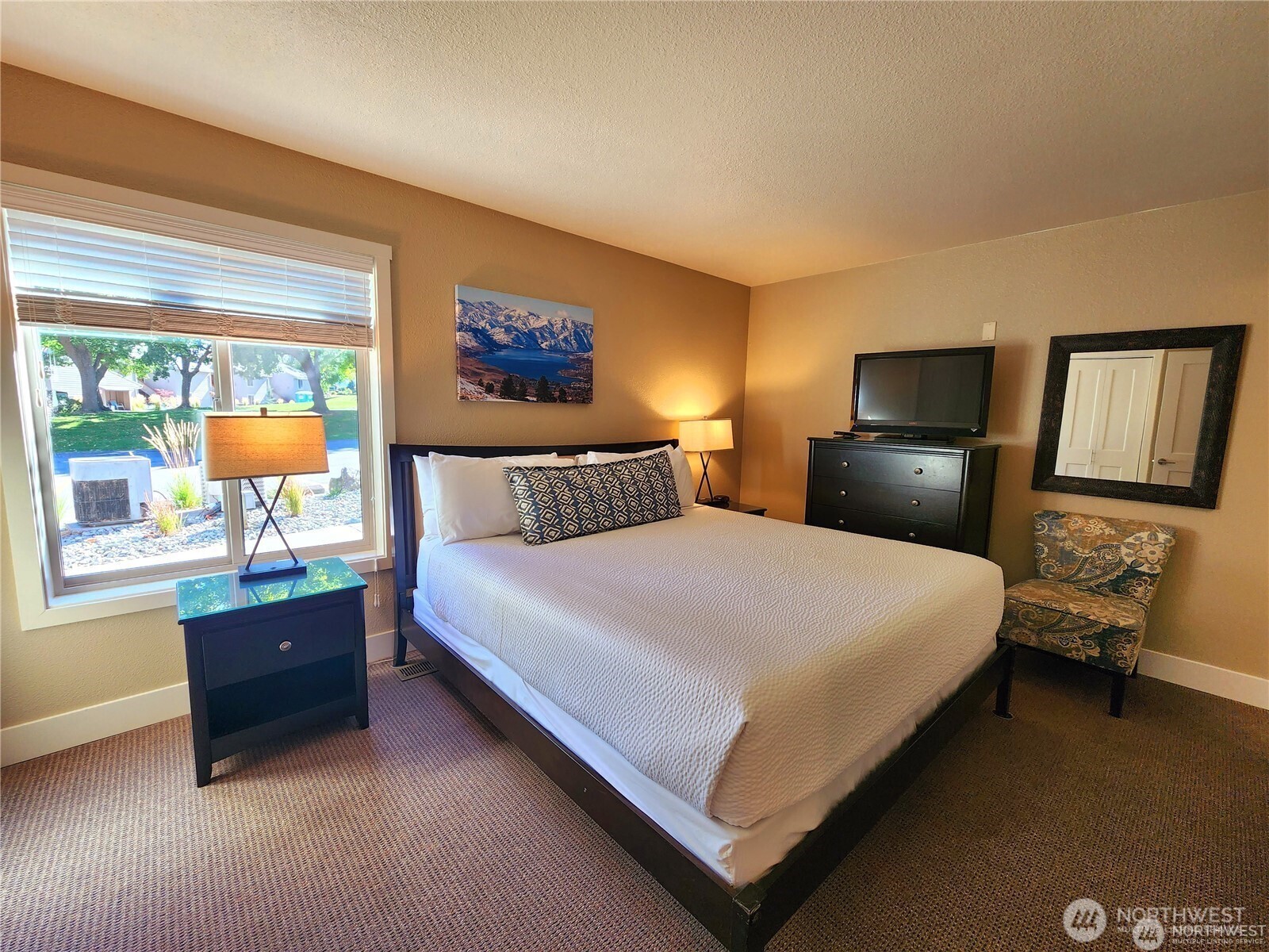 1 Beach 561-b Property Photo 12