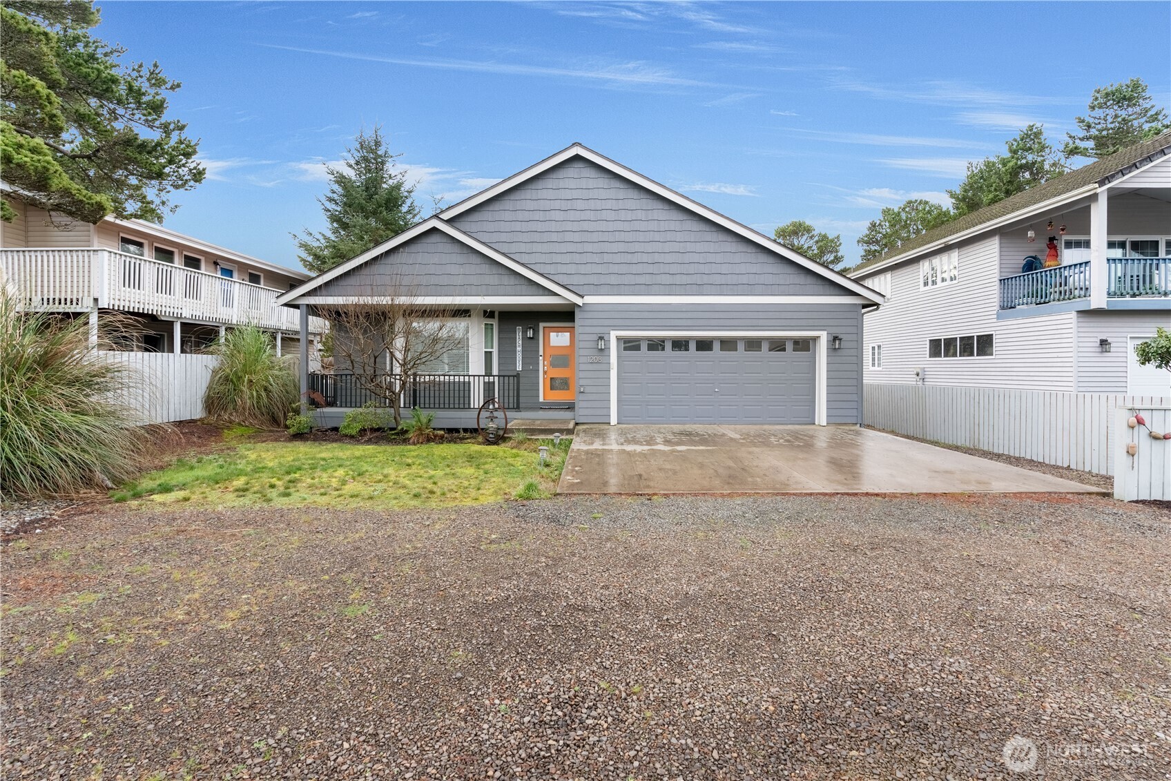 1208 195th Property Photo 1