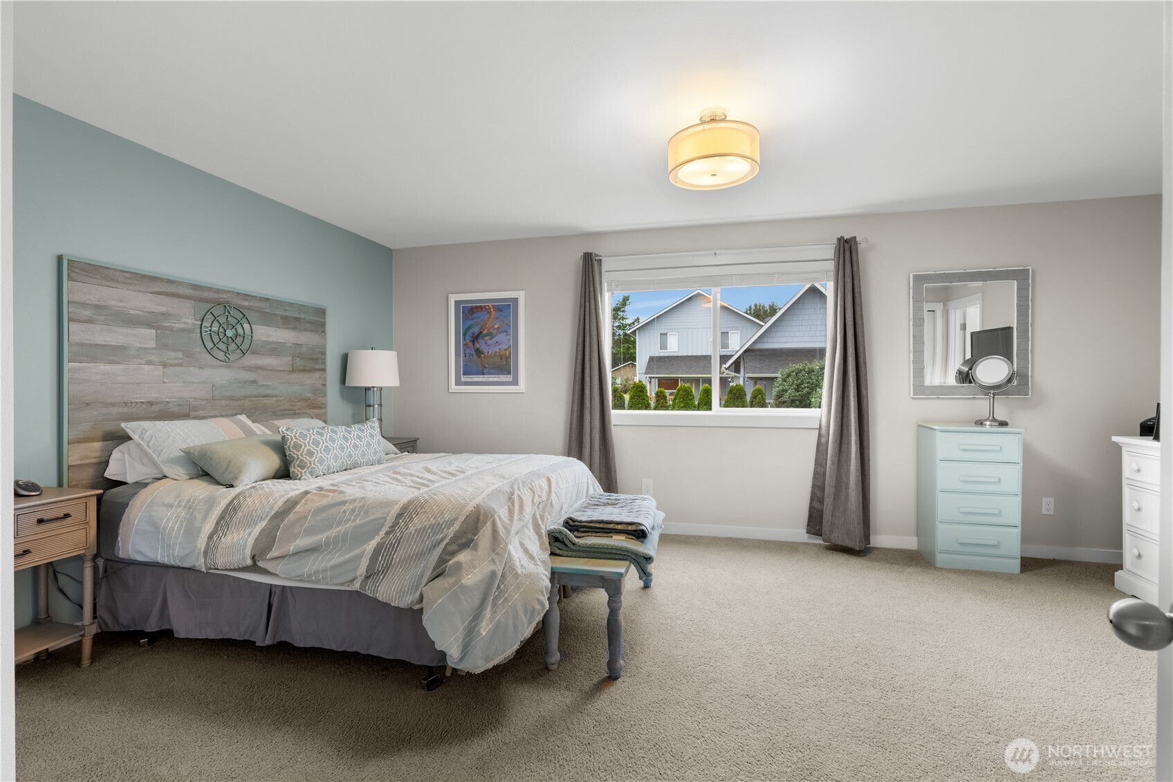 1208 195th Property Photo 10